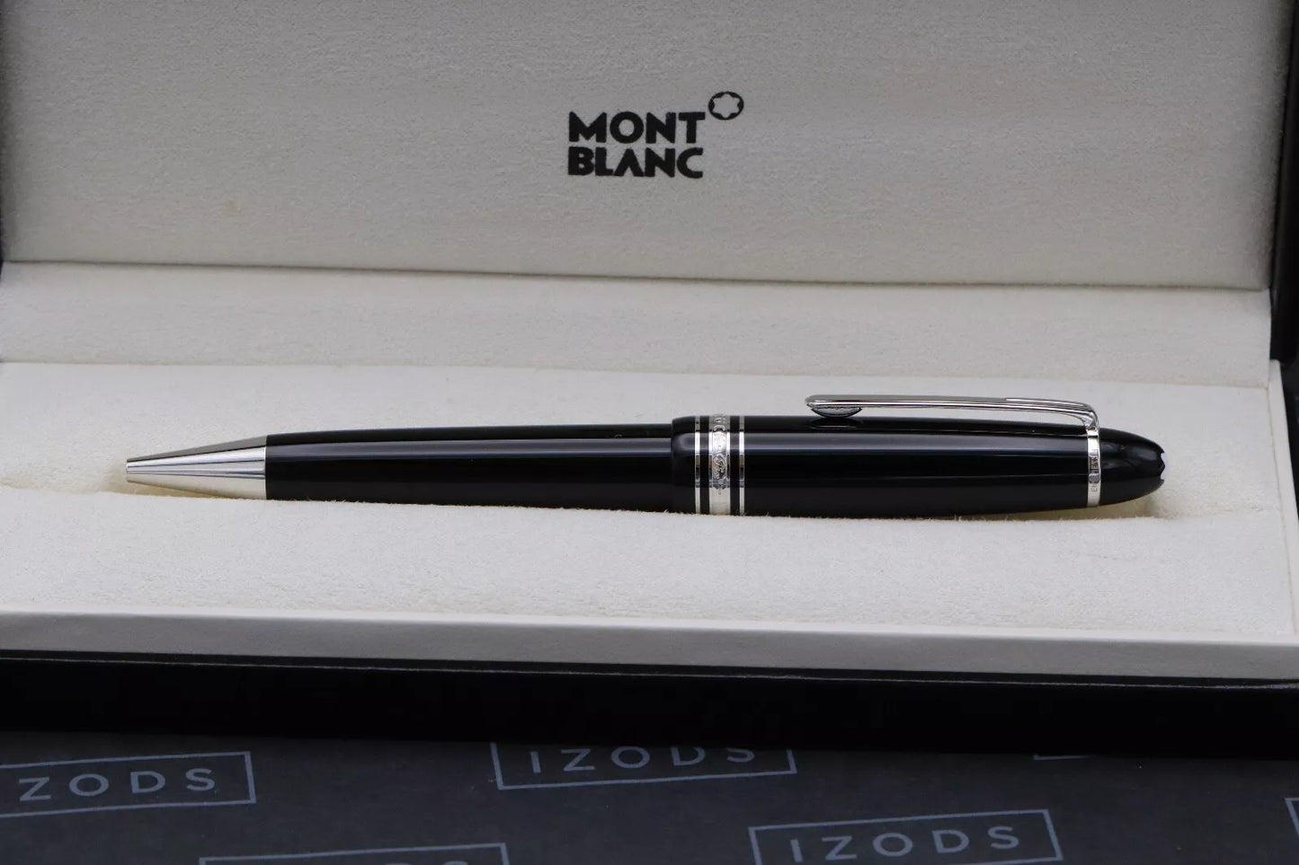 Montblanc Meisterstück 161 LeGrand Platinum-Coated Ballpoint Pen image 5