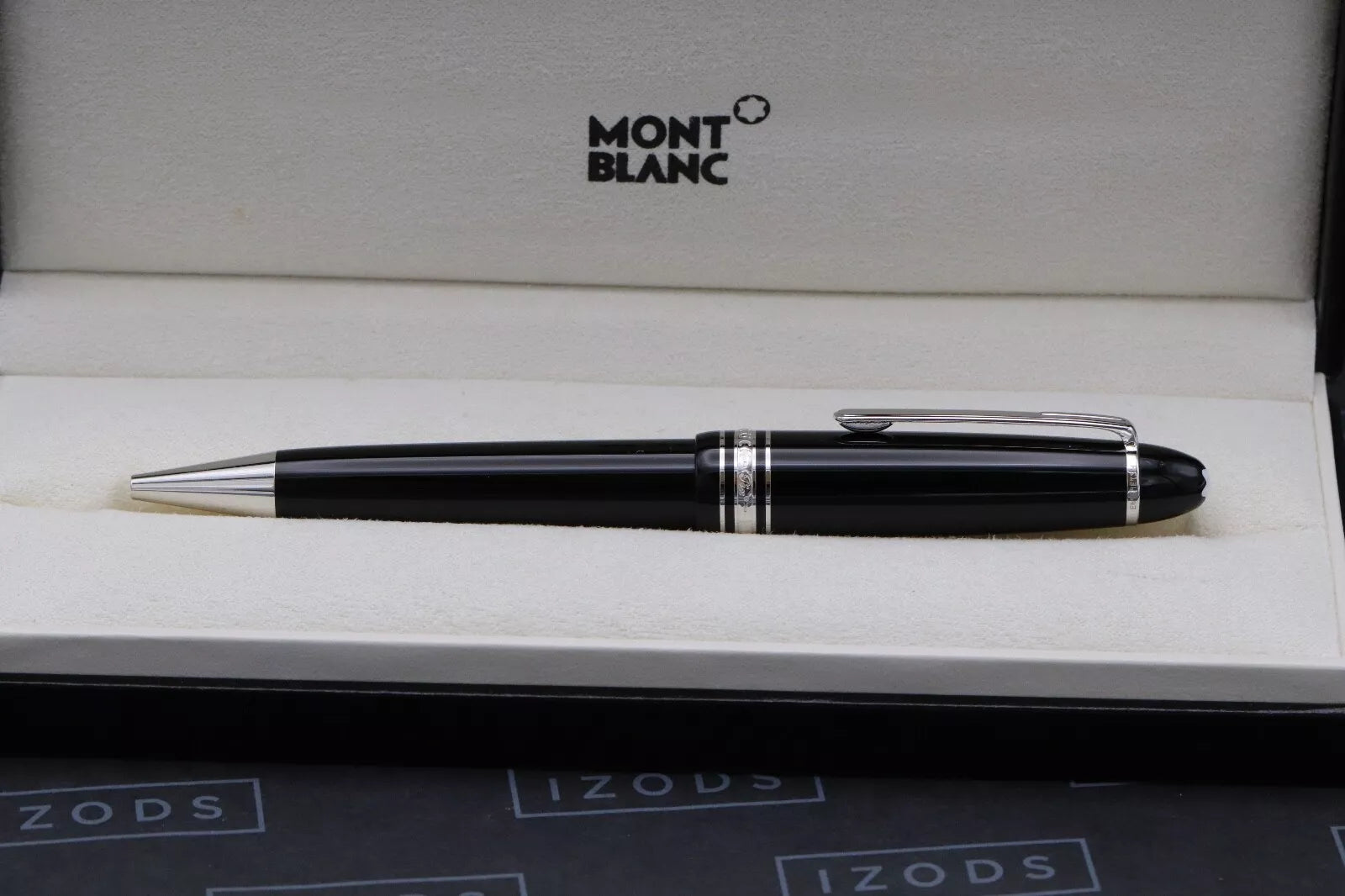 Montblanc Meisterstück 161 LeGrand Platinum-Coated Ballpoint Pen image 5
