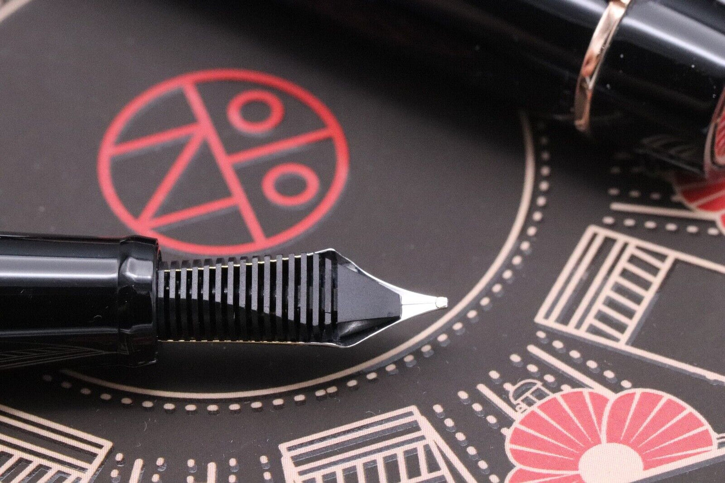 Onoto Magna Flanders Limited Edition Fountain Pen - IM Nib image 4