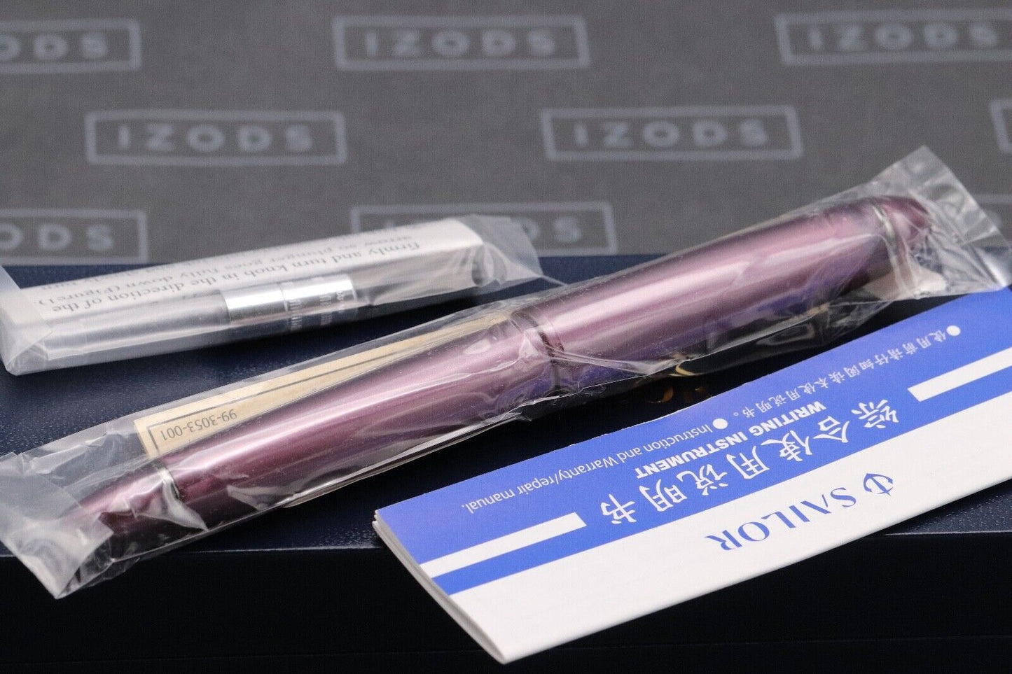 Sailor 1911 Ringless Metallic Simply Red Fountain Pen - Medium Nib - SEALED image 3