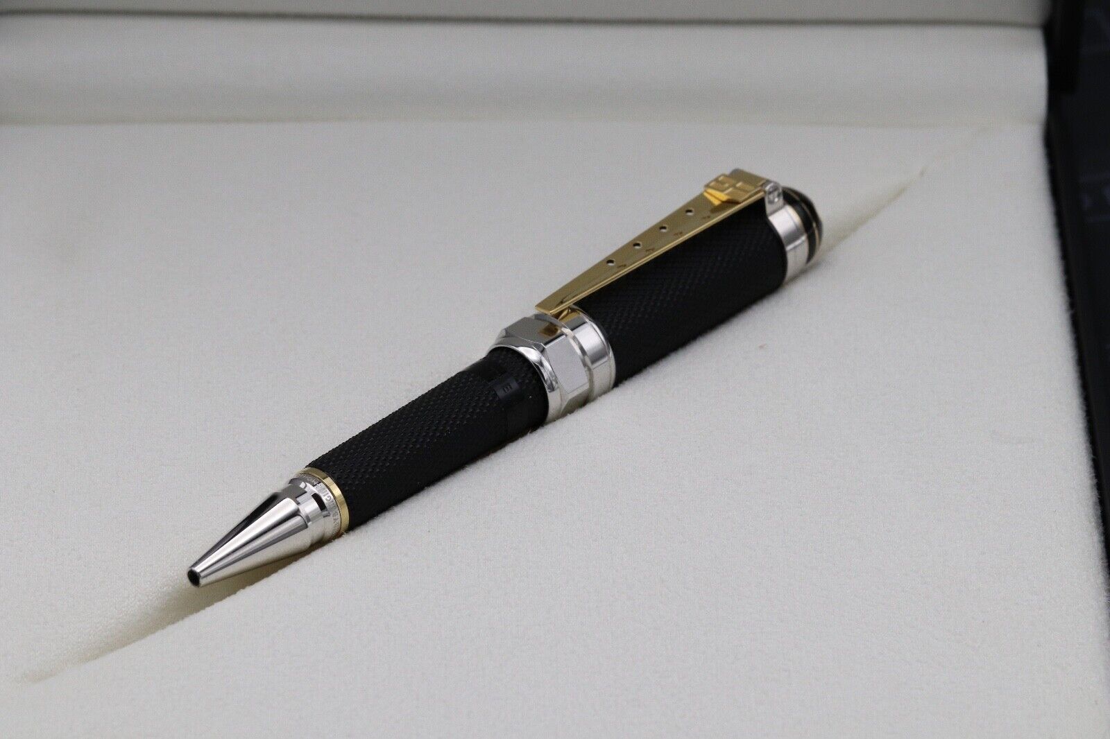 Montblanc Great Characters Elvis Presley Special Edition Ballpoint Pen image 7