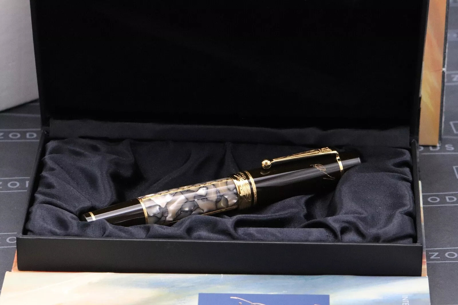 Montblanc Writers Edition Alexandre Dumas (Father) Fountain Pen - UNUSED image 9