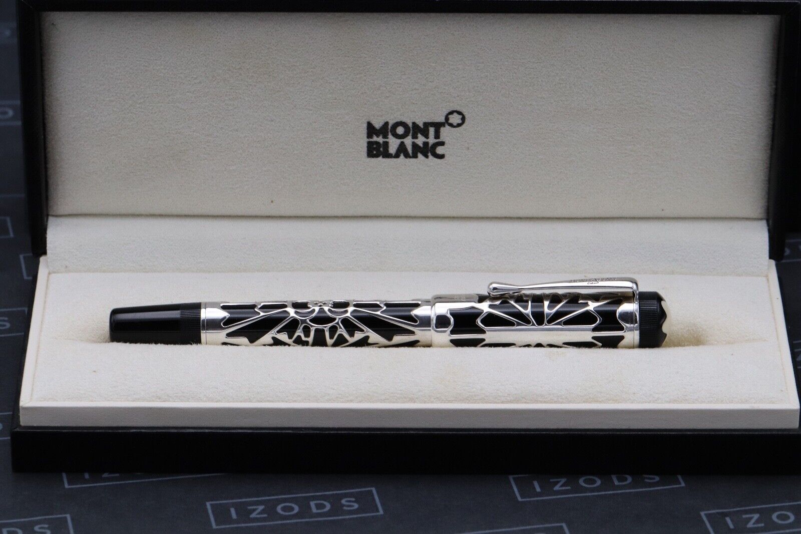 Montblanc Patron Of Art Octavian 4810 Fountain Pen – EF Nib image 9