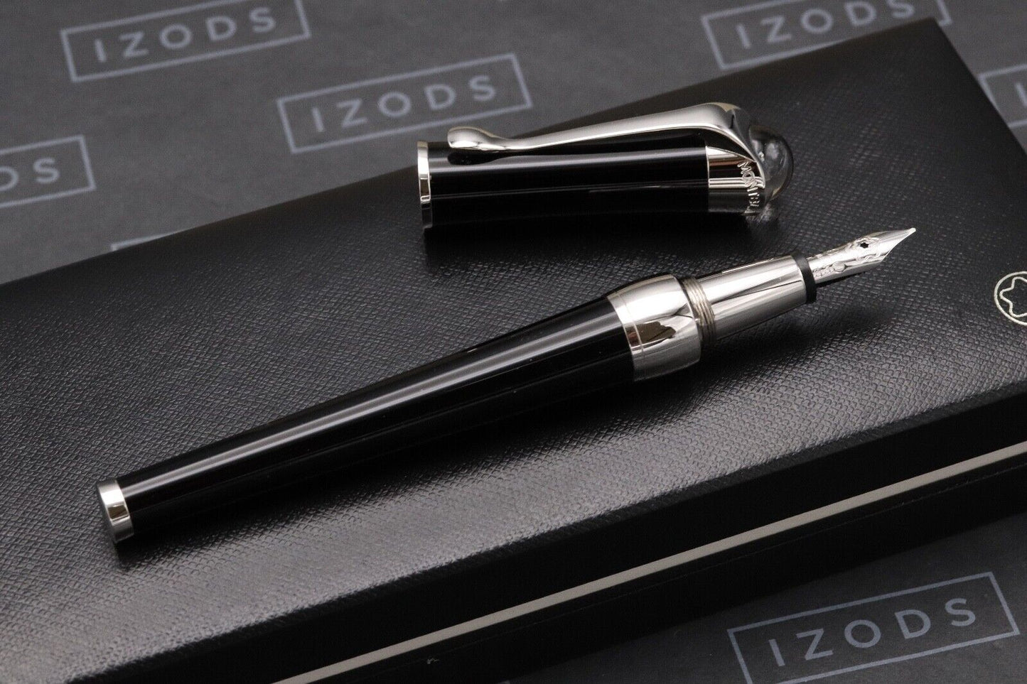 Montblanc Etoile de Montblanc Fountain Pen - DIPPED image 1