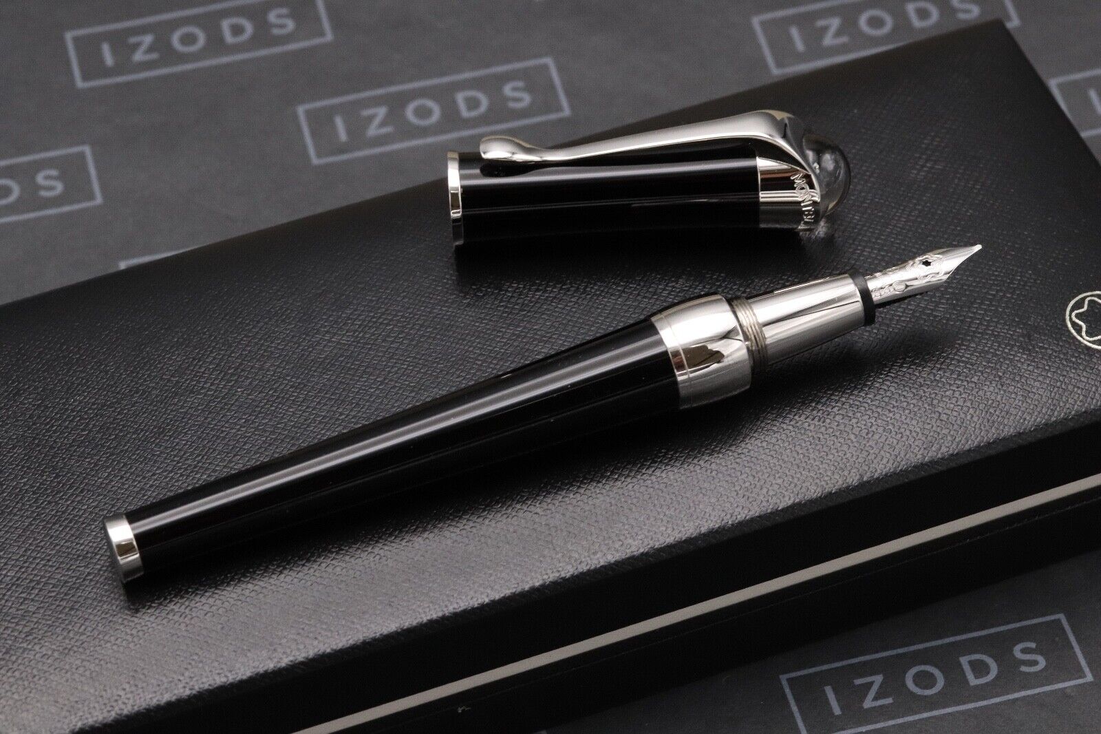 Montblanc Etoile de Montblanc Fountain Pen - DIPPED image 1