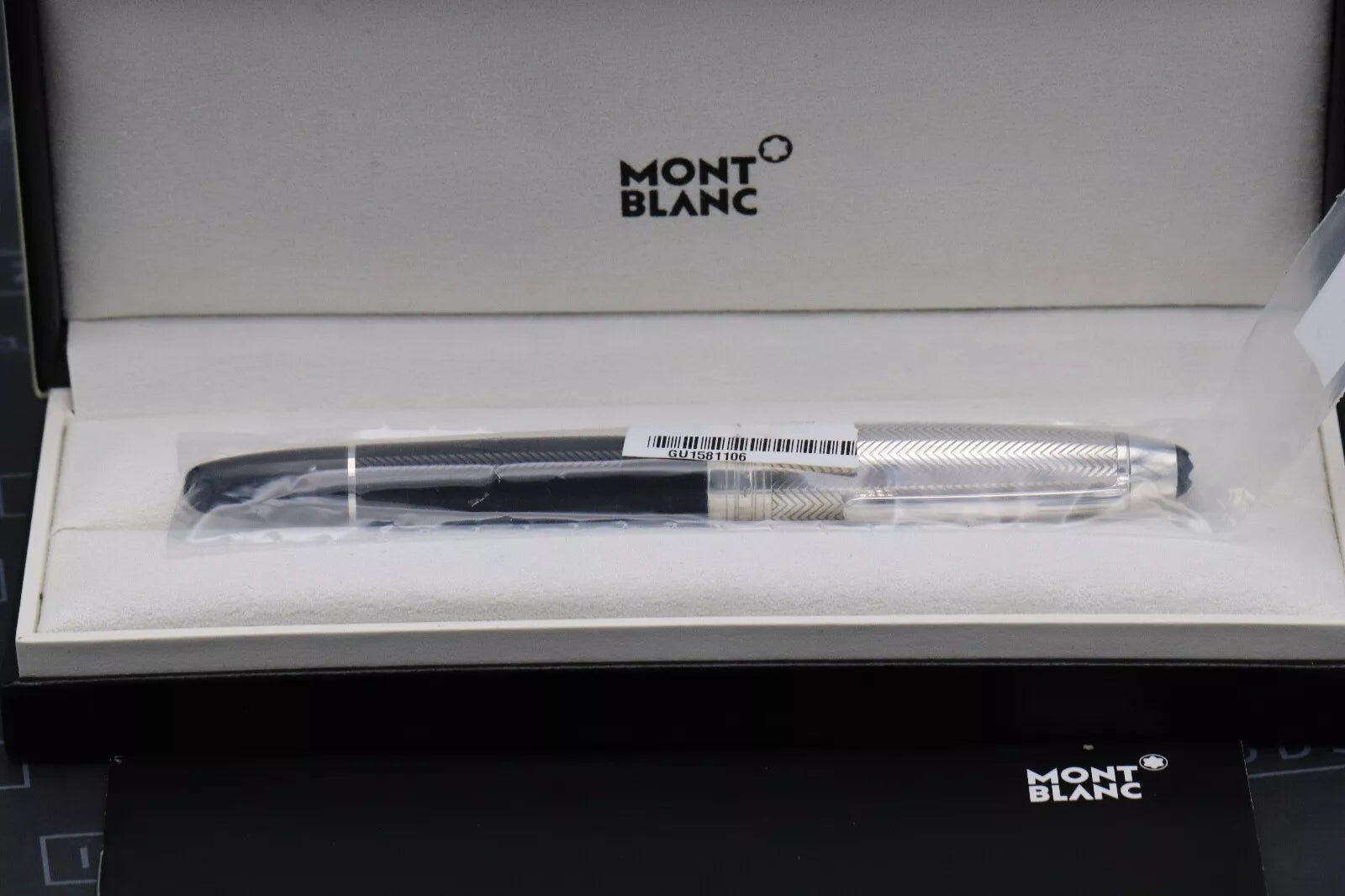 Montblanc Meisterstuck LeGrand Silver Barley Doue Fountain Pen - Serviced by MB image 9