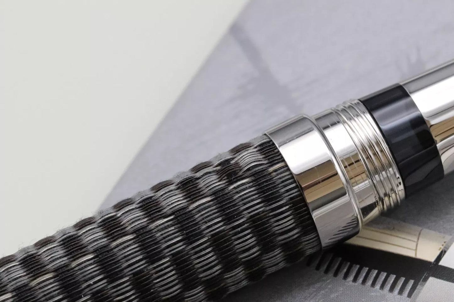Graf von Faber-Castell Pen of the Year 2009 Horsehair Fountain Pen - UNUSED image 5