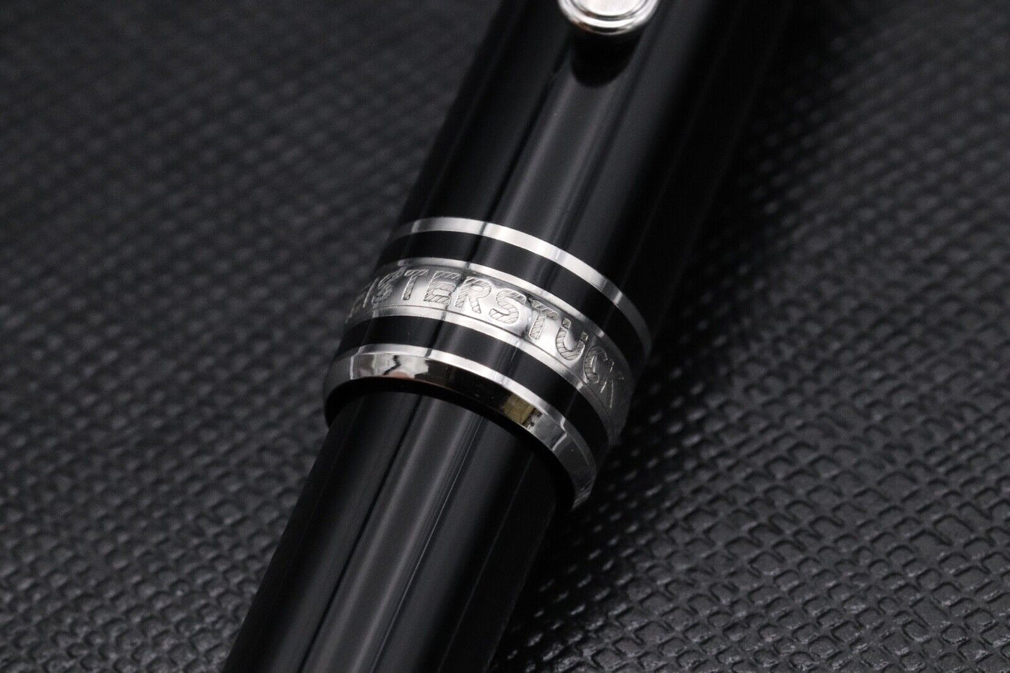 Montblanc Meisterstück 114 Mozart Platinum-Coated Fountain Pen image 4