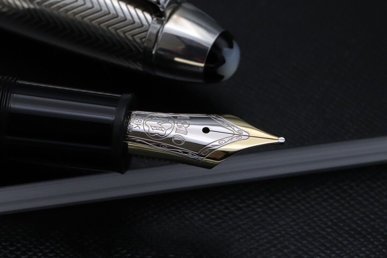Montblanc Meisterstuck LeGrand Silver Barley Diamond Fountain Pen - UNUSED image 2