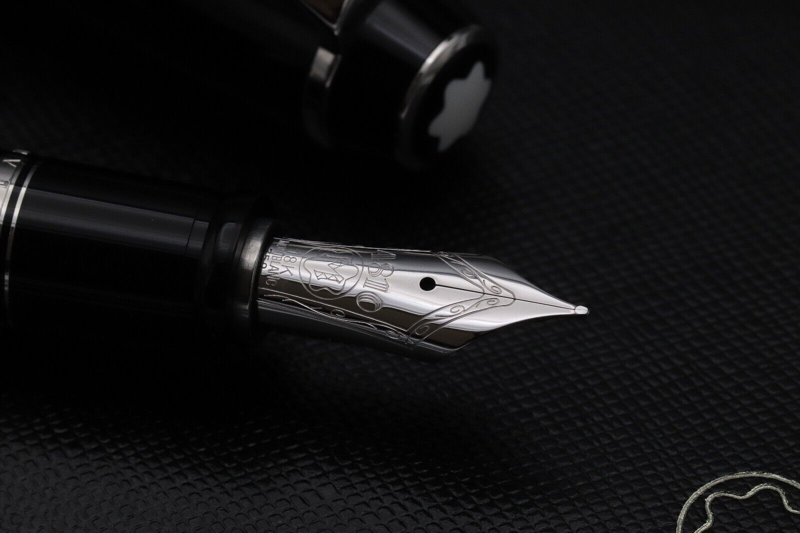 Montblanc Boheme XL Platinum Line No Stone Fountain Pen - Fine Nib image 2