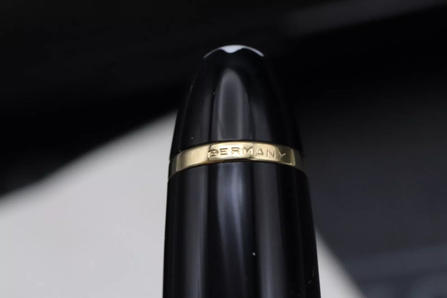 Montblanc Meisterstuck 146 LeGrand Gold Coated Fountain Pen - Mono Nib - UNUSED image 7