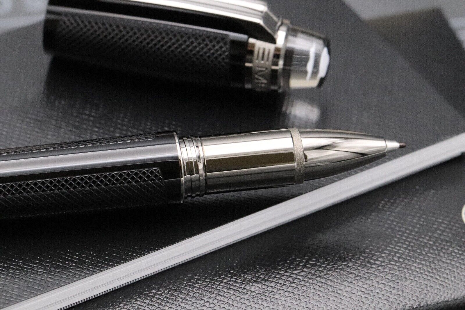 Montblanc Starwalker Extreme Rollerball / Fineliner Pen - UNUSED image 2