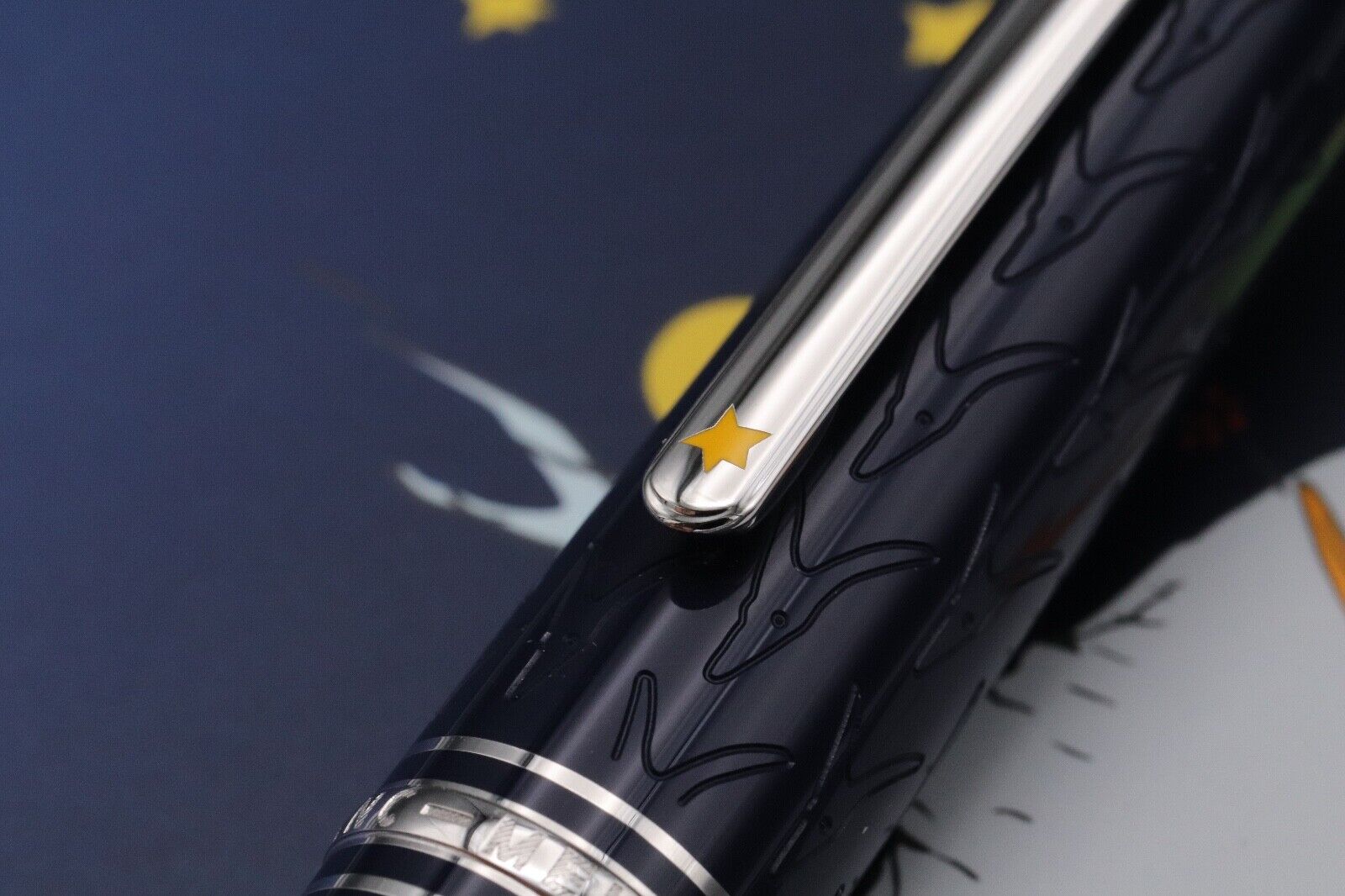 Montblanc Meisterstuck 162 LeGrand Le Petit Prince Rollerball / Fineliner Pen image 4