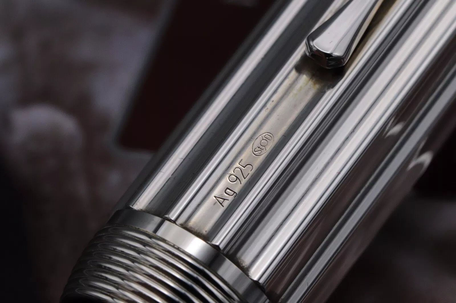 Montblanc Writers Edition Charles Dickens Fountain Pen - UNUSED - EF Nib image 9