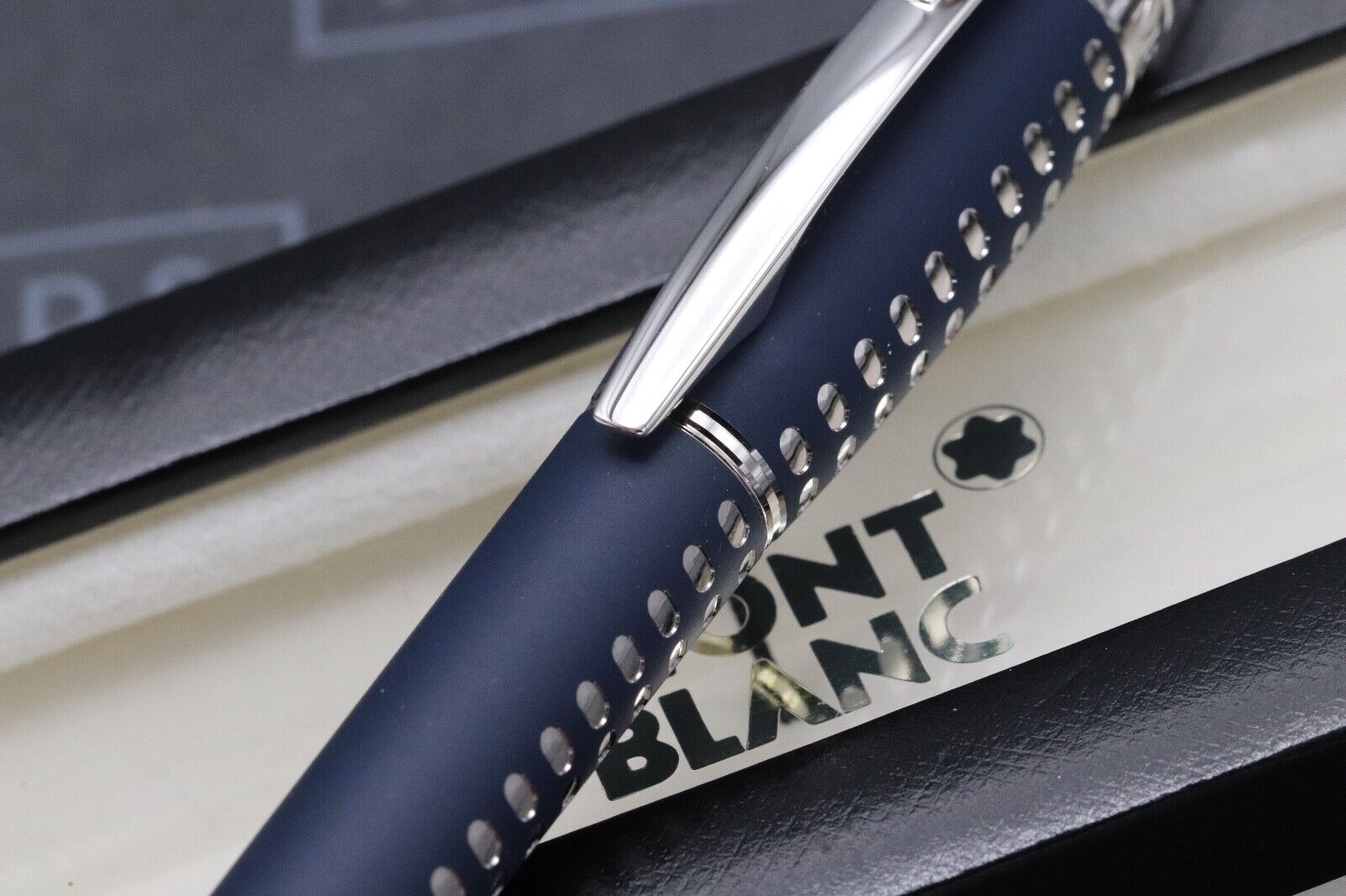 Montblanc Starwalker A380 Special Edition Rollerball / Fineliner Pen - UNUSED image 3