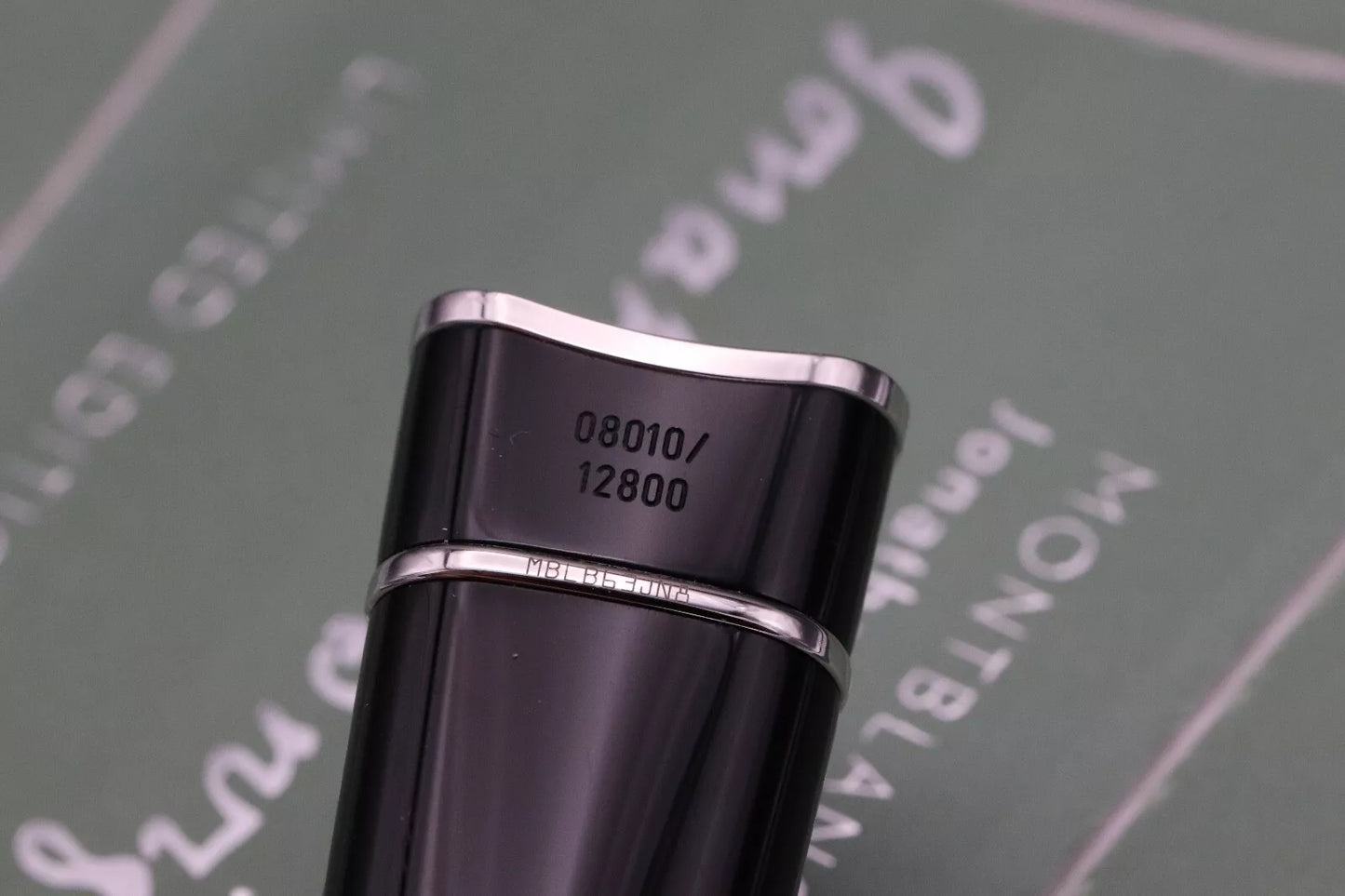 Montblanc Writers Edition Jonathan Swift Fountain Pen image 5