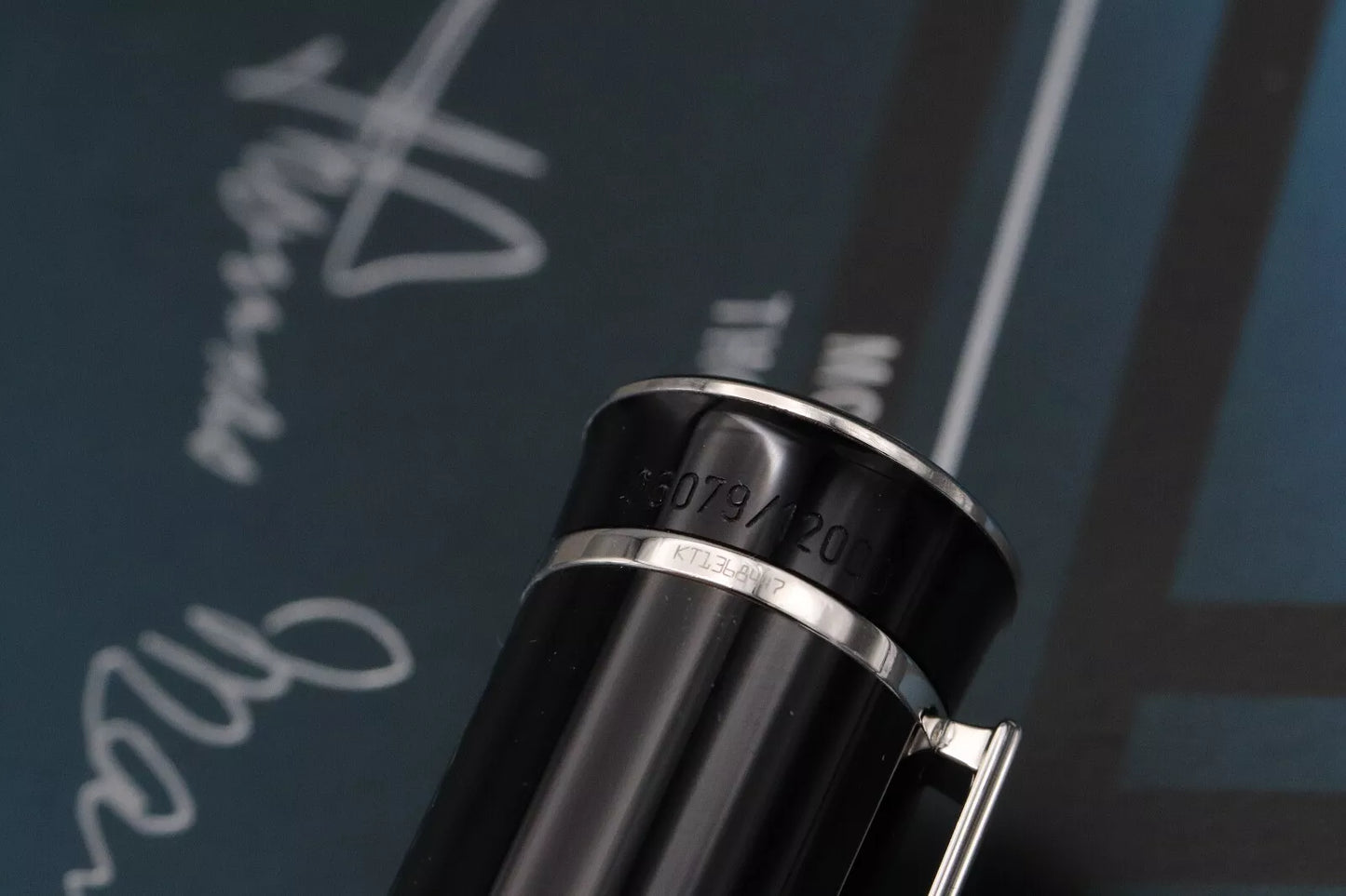 Montblanc Writers Edition Thomas Mann Fountain Pen - Fine Nib image 4