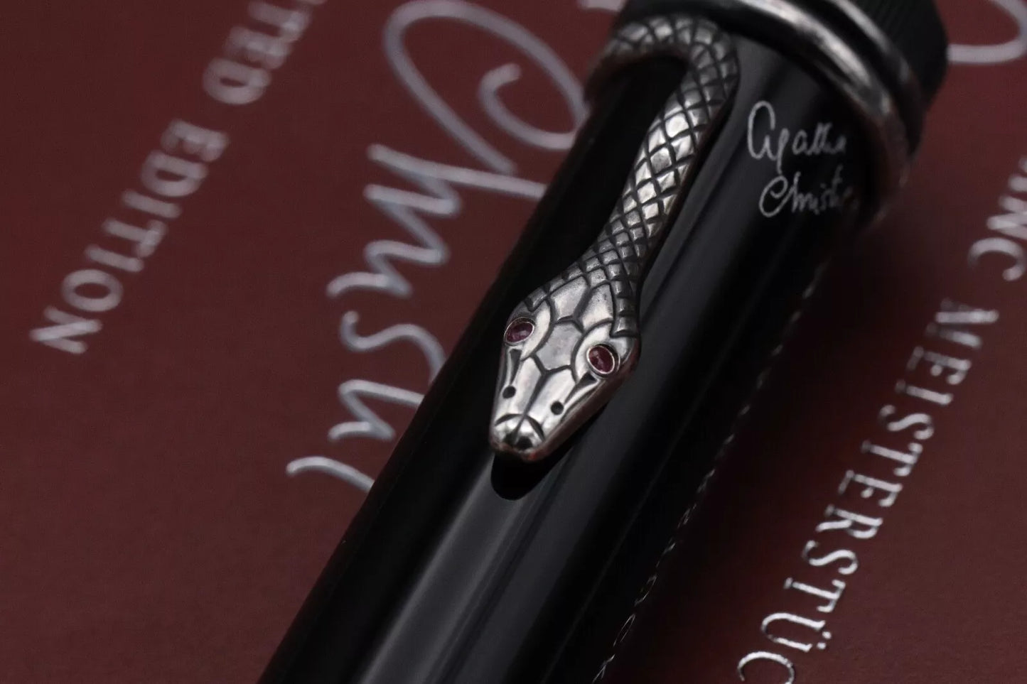 Montblanc Writers Edition Agatha Christie Fountain Pen image 5