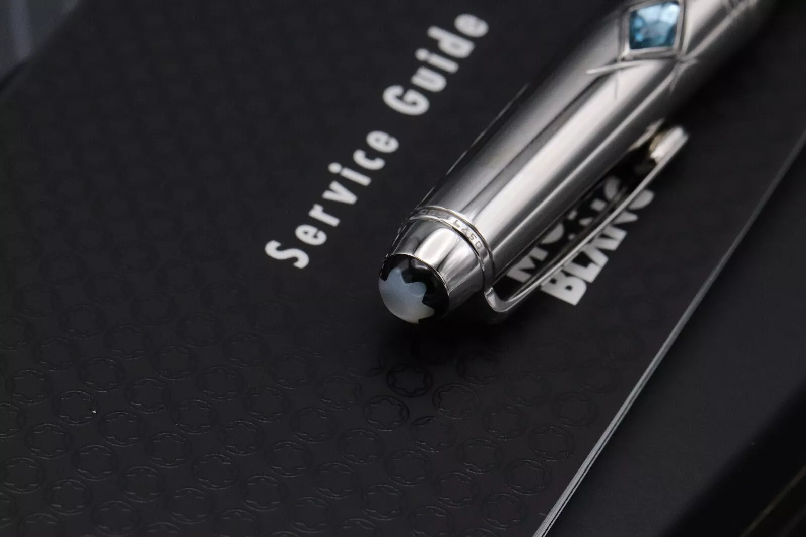 Montblanc Meisterstück Mozart Jungle Eyes Topaz Fountain Pen - UNUSED image 7