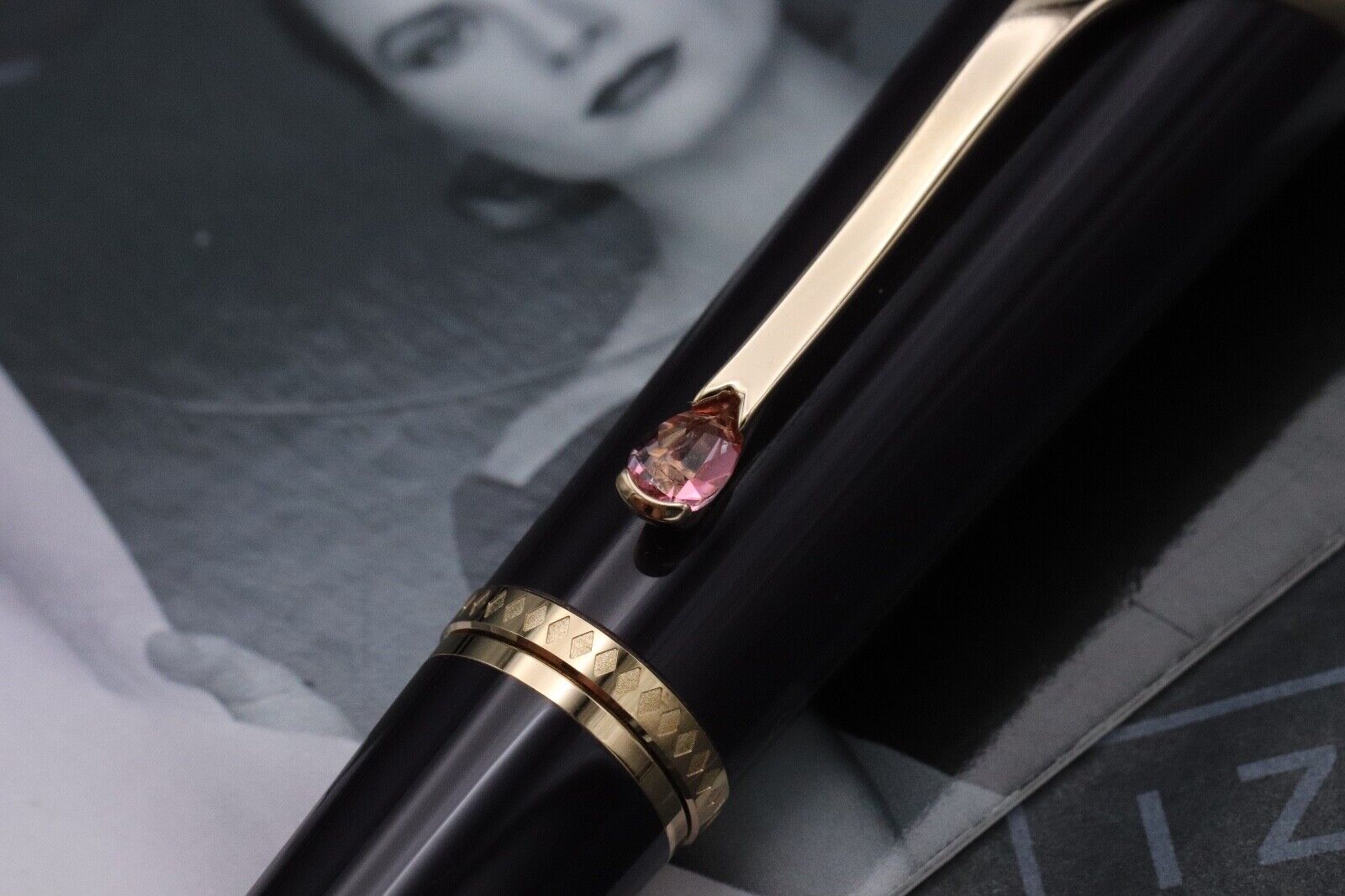 Montblanc Princesse Grace de Monaco Purple Ballpoint Pen image 2