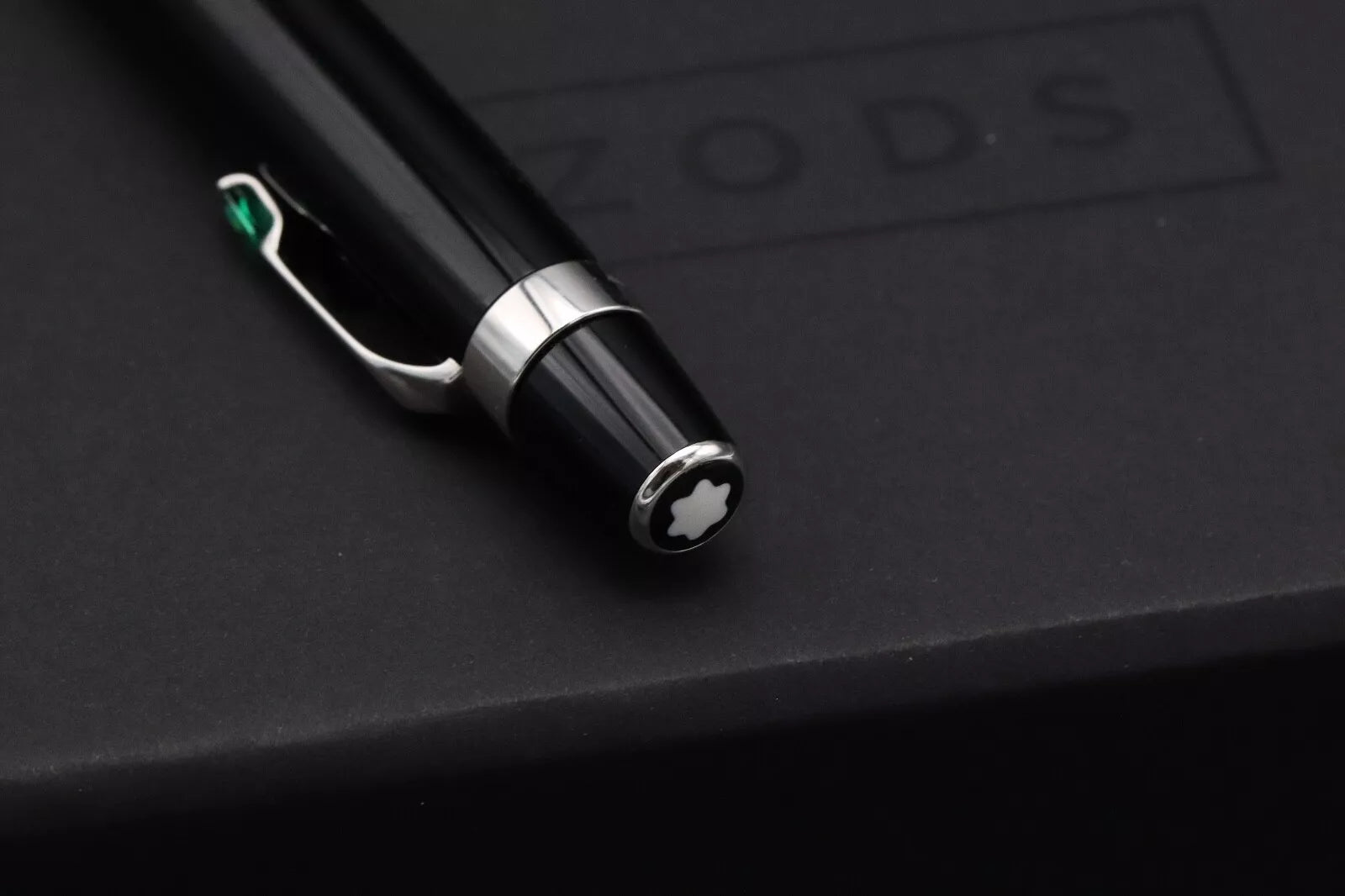 Montblanc Boheme Vert Ballpoint Pen image 5