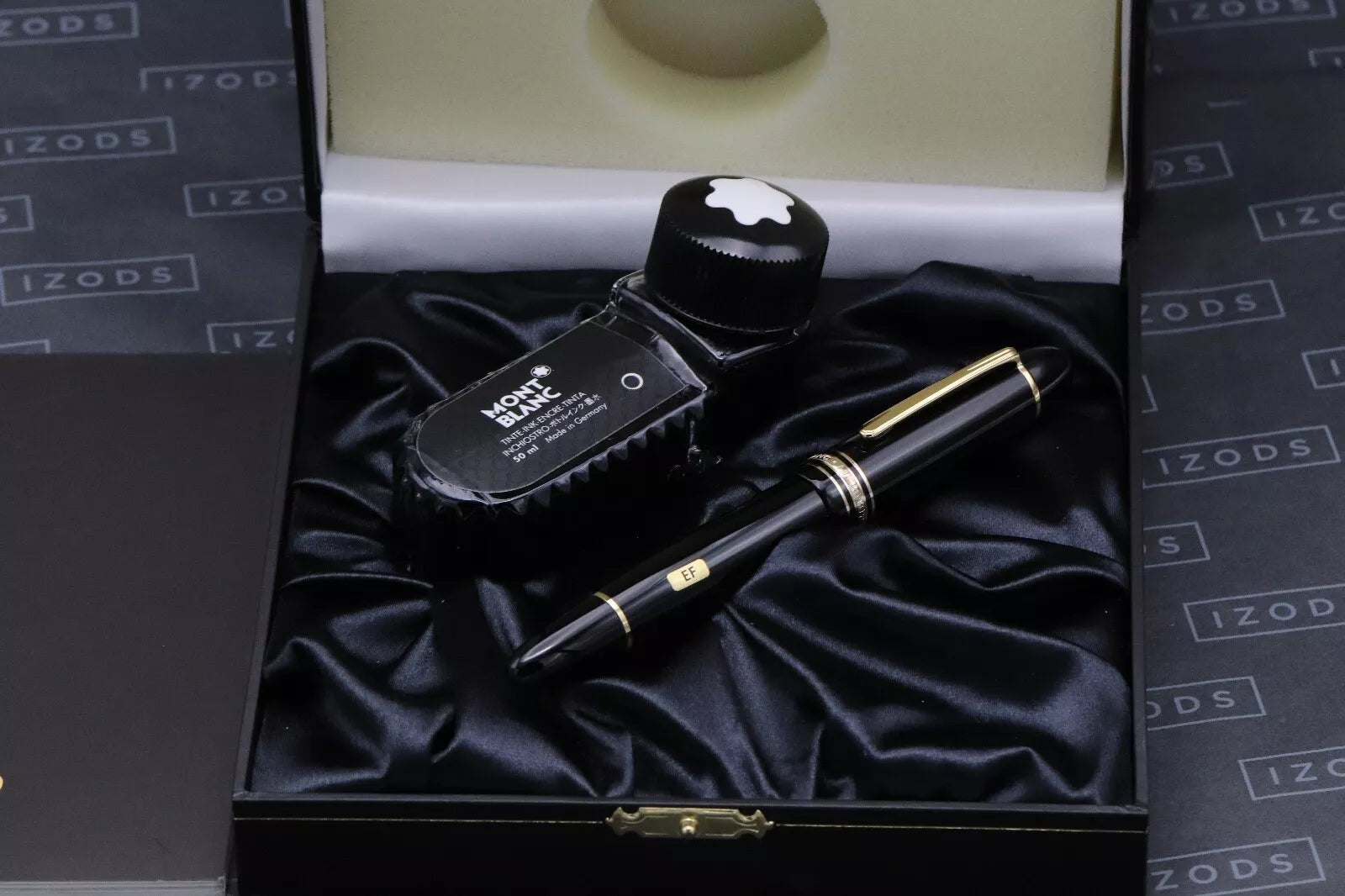 Montblanc Meisterstuck 149 Gold-Coated Fountain Pen - EF Nib image 8