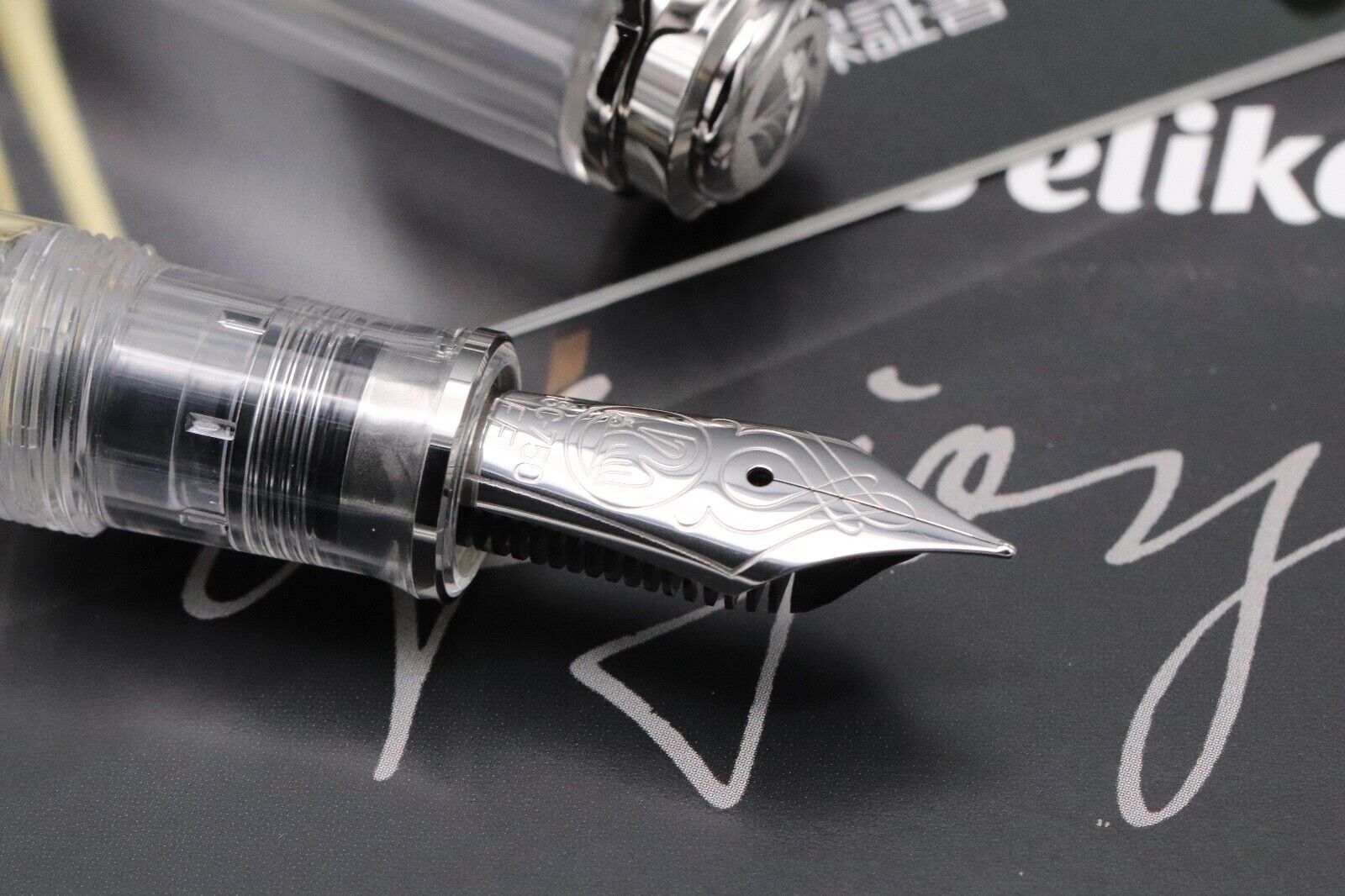 Pelikan M805 Demonstrator Engraved Special Edition Fountain Pen - UNUSED - EF image 2