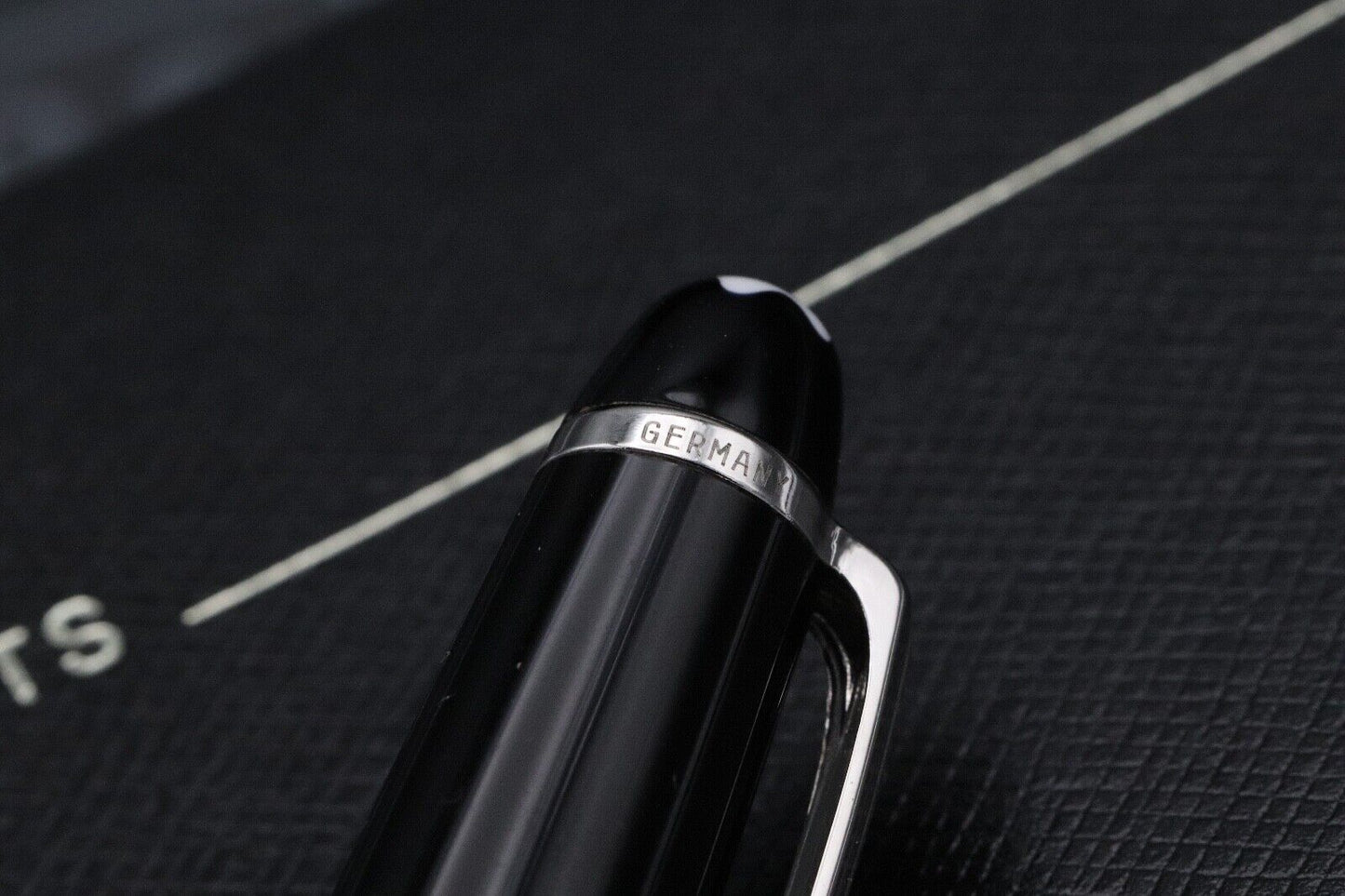 Montblanc Meisterstuck 165 Classique Platinum Coated Mechanical Pencil - 0.7mm image 4