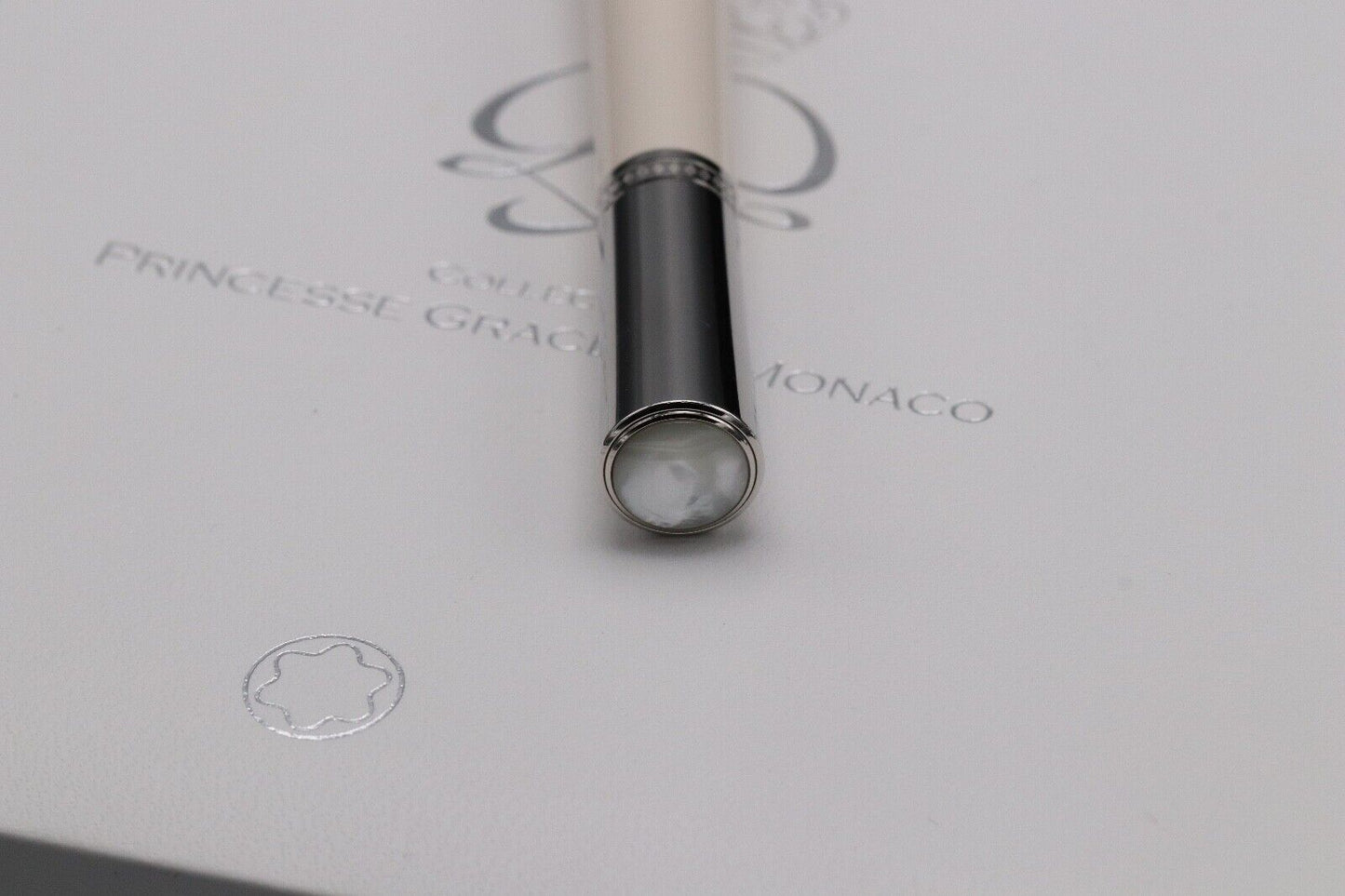 Montblanc Princesse Grace de Monaco Ivory-Resin Fountain Pen image 7