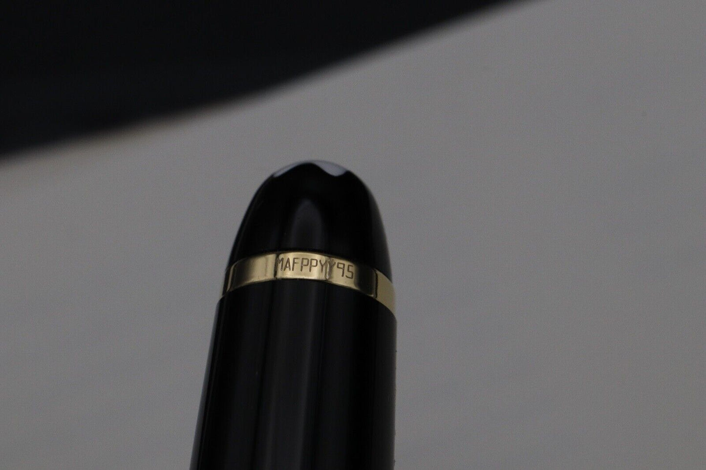 Montblanc Meisterstück 164 Classique Gold-Coated Ballpoint Pen - UNUSED image 3