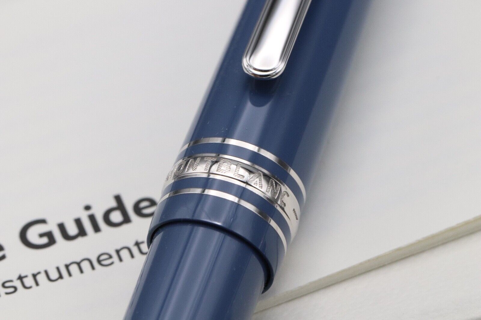 Montblanc Meisterstuck Midsize Glacier Ballpoint Pen image 2