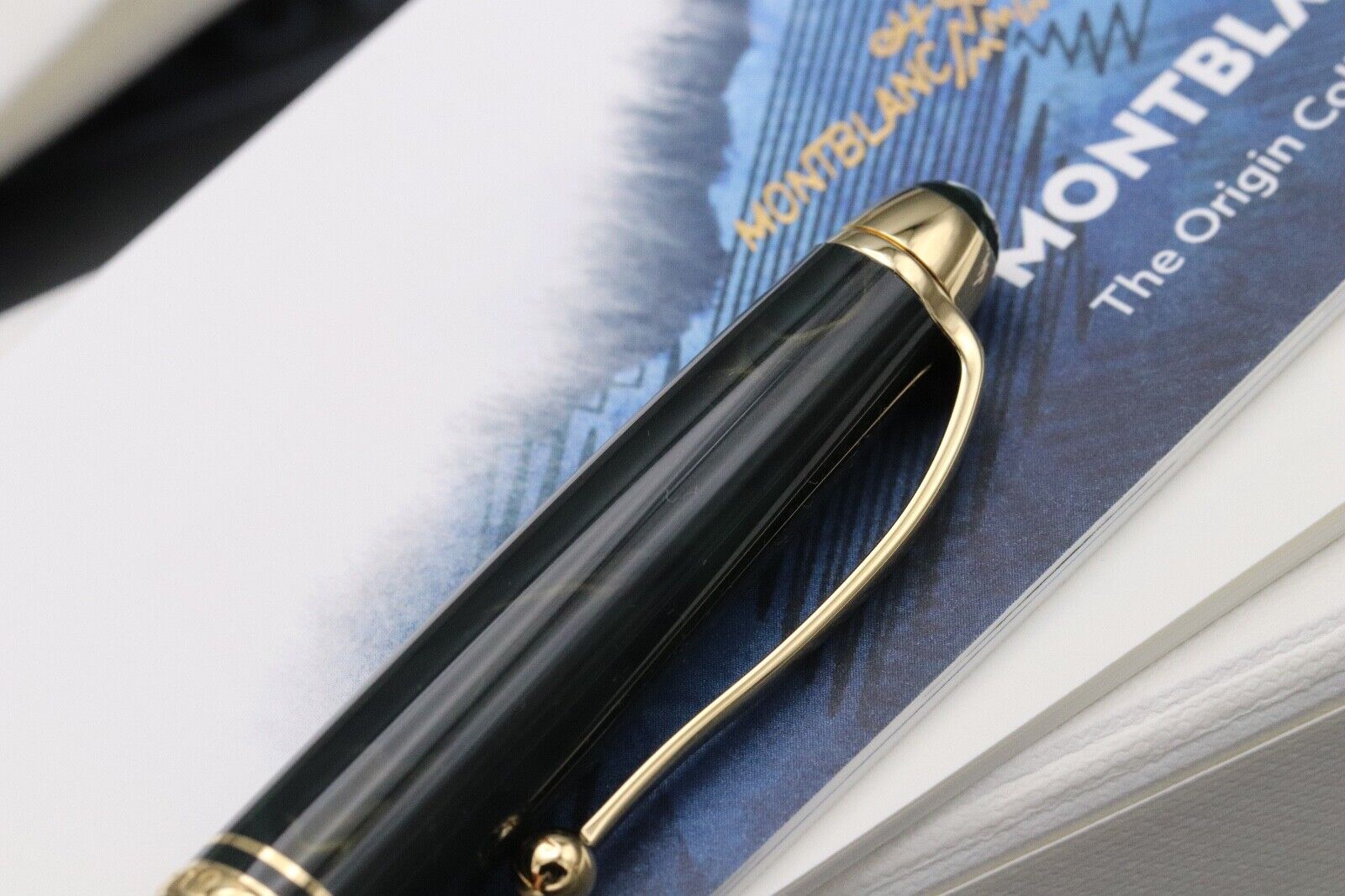 Montblanc Meisterstuck Classique Origin Collection Green Rollerball Pen - UNUSED image 4