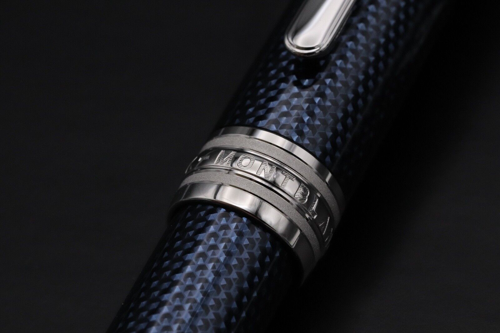 Montblanc Meisterstück Midsize Blue Hour Ballpoint Pen - UNUSED image 2
