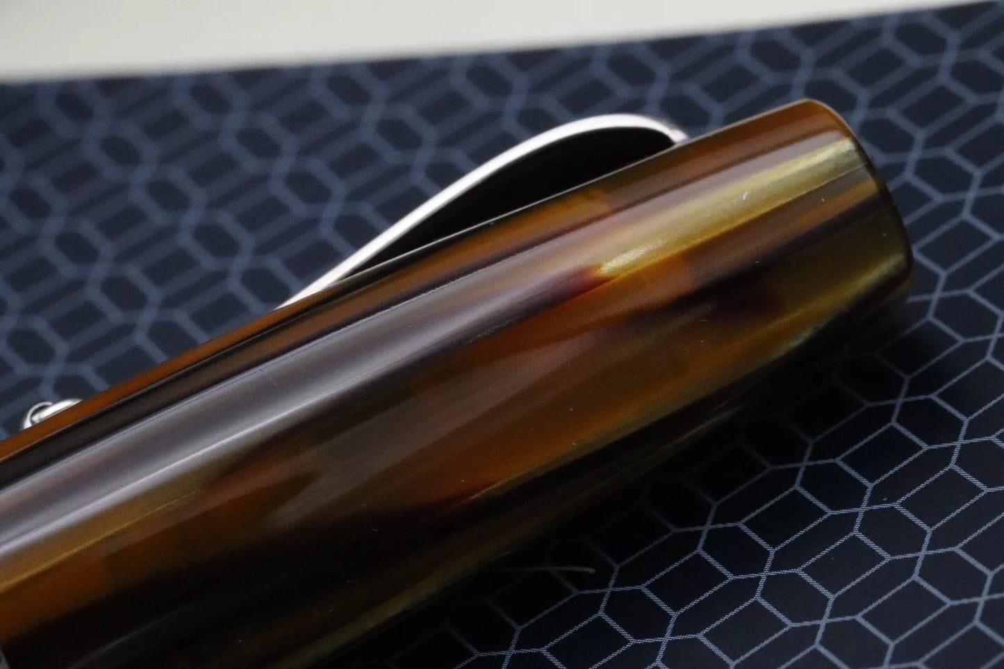Montegrappa Extra 1930 Turtle Brown Celluloid Fountain Pen - Stub Nib image 7