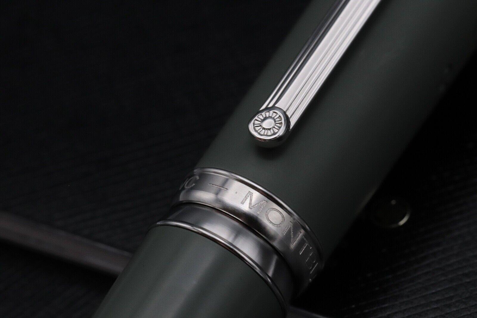 Montblanc Writers Edition Rudyard Kipling Fountain Pen image 4