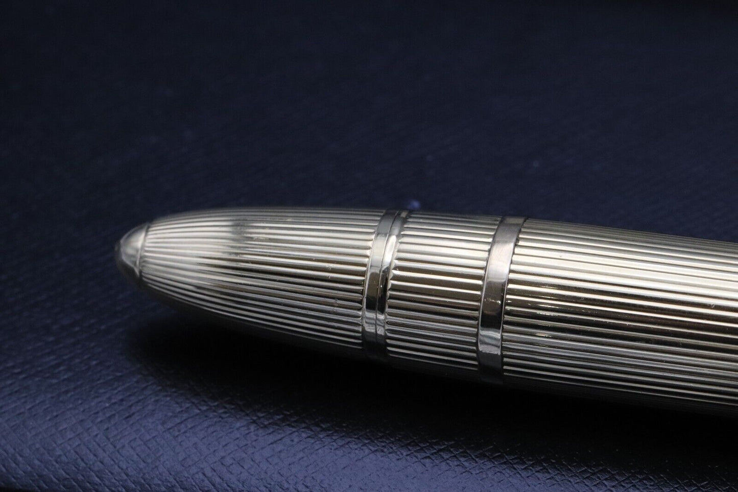 Montblanc Meisterstuck 149 Pinstripe Solid Gold Lefebvre Fountain Pen - EF Nib image 4