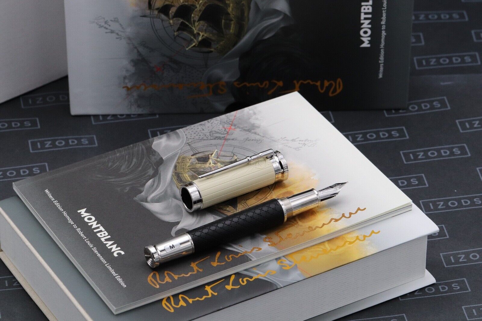 Montblanc Writers Edition Robert Louis Stevenson Fountain Pen image 0