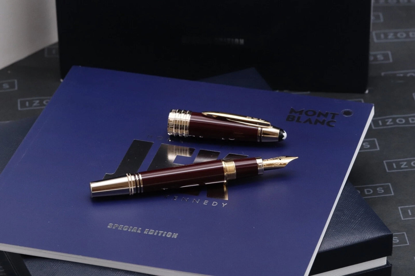 Montblanc Great Characters JFK Burgundy Fountain Pen - UNUSED image 0