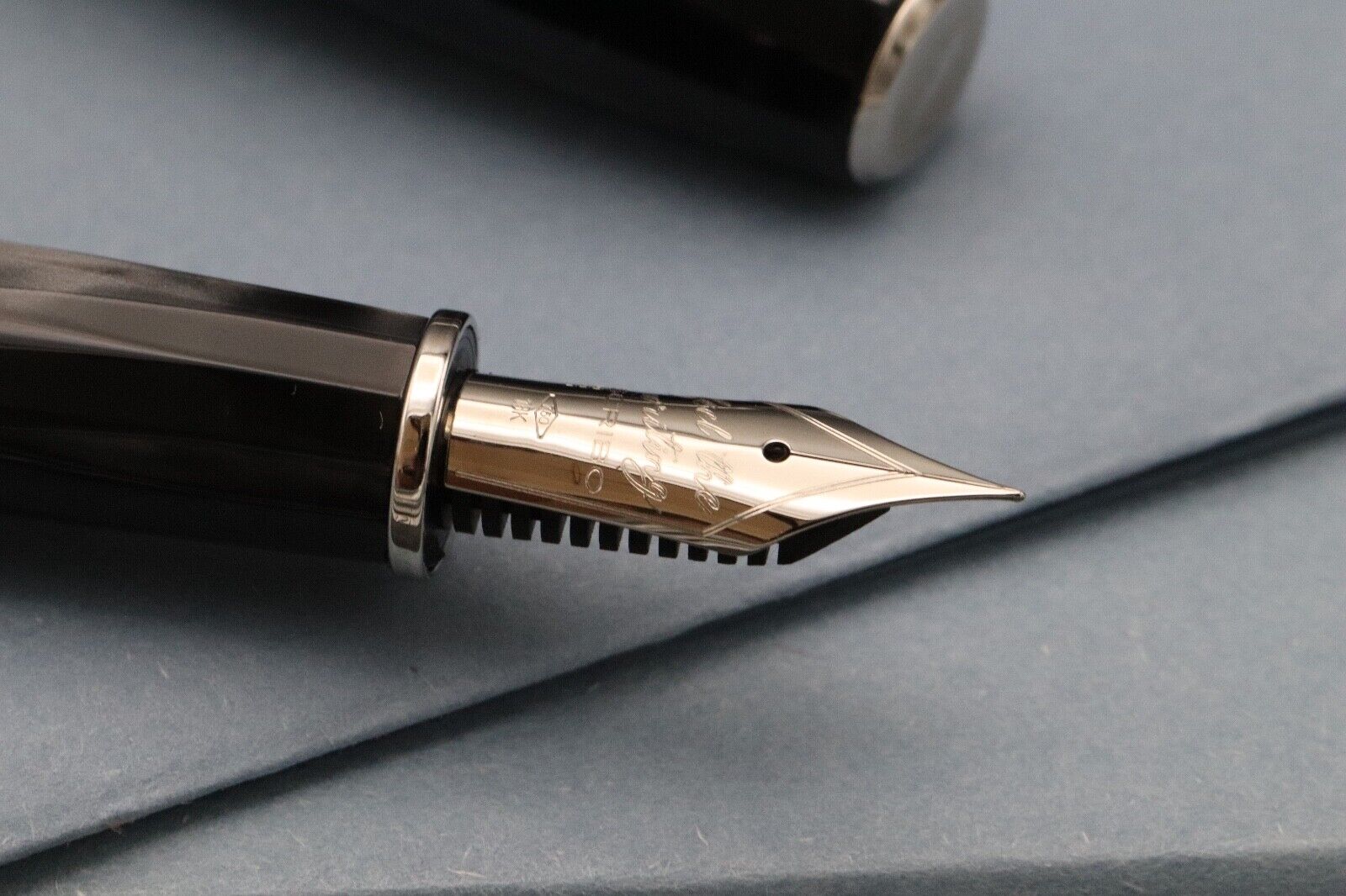 SCRIBO Feel Vulcano Fountain Pen – 18k EEF Nib - INKED ONCE image 2