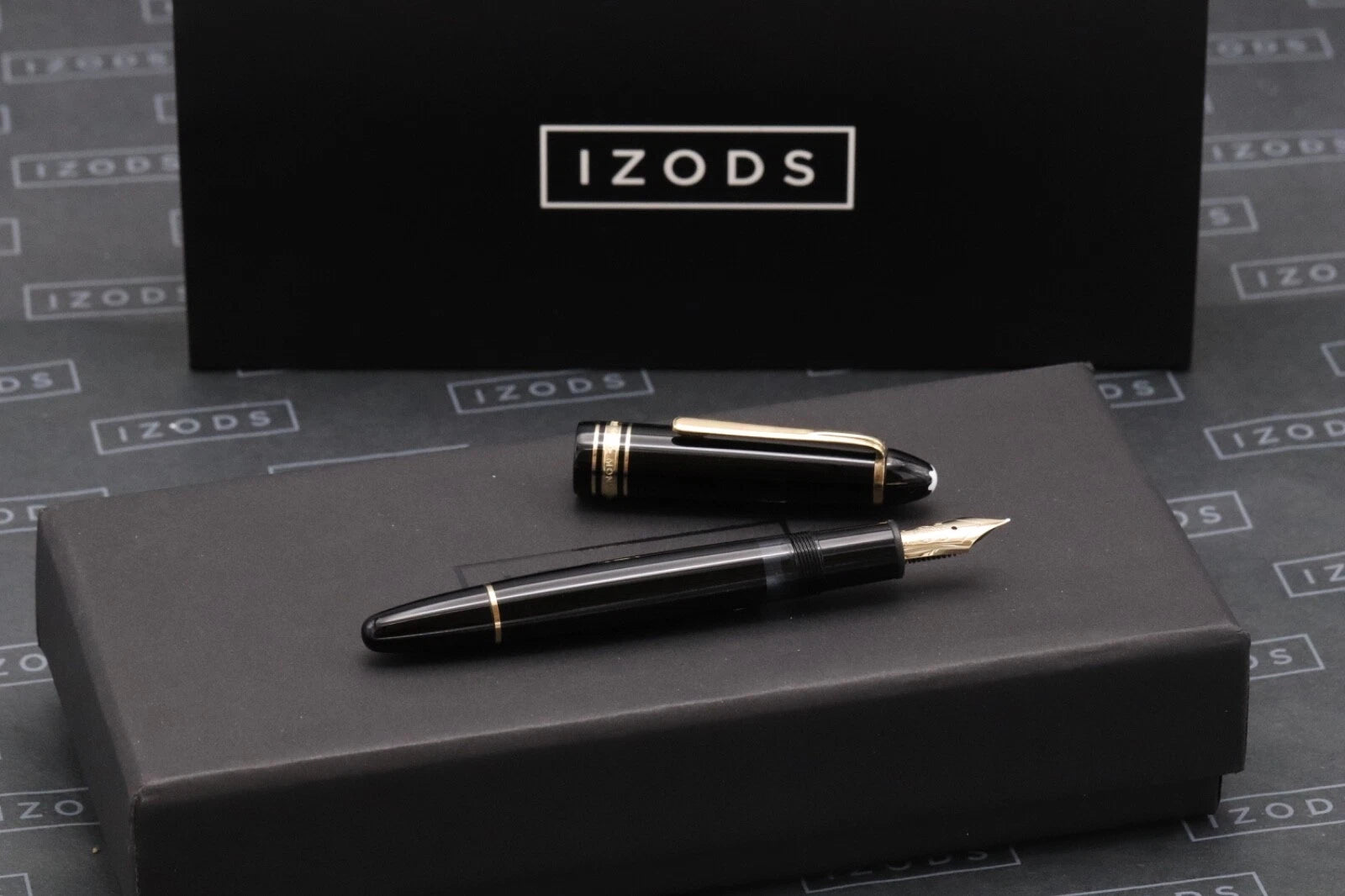 Montblanc Meisterstuck 146 LeGrand Gold Coated Fountain Pen - Monotone Nib image 0