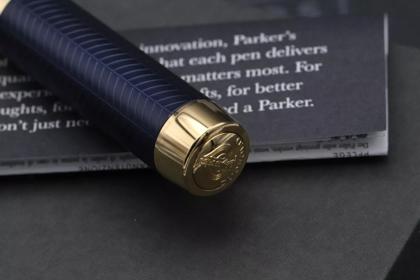 Parker Duofold Centennial Prestige Blue Chevron Fountain Pen - UNUSED image 7