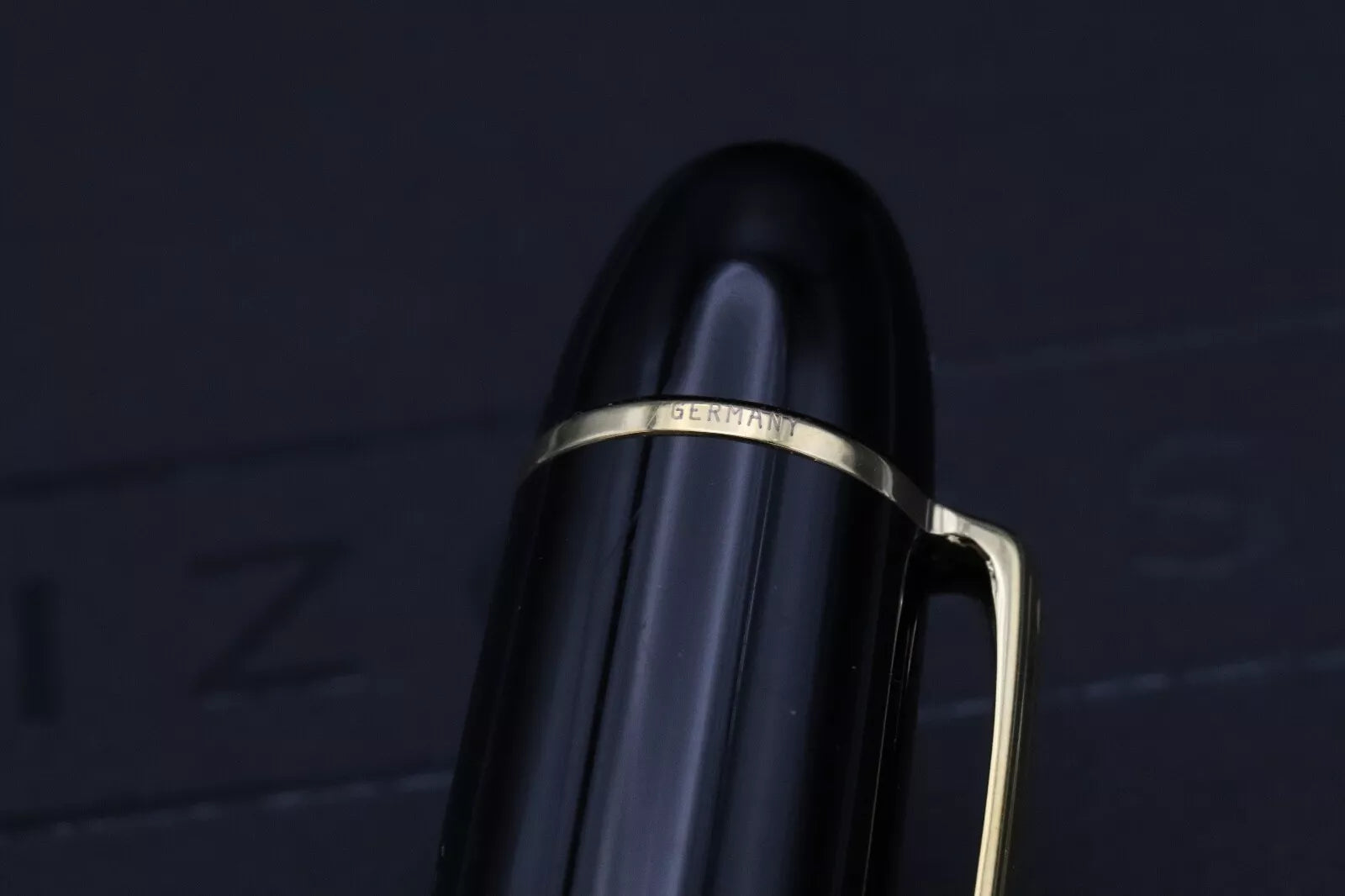 Montblanc Meisterstuck 149 Gold-Coated Fountain Pen - Extra Fine Nib image 6