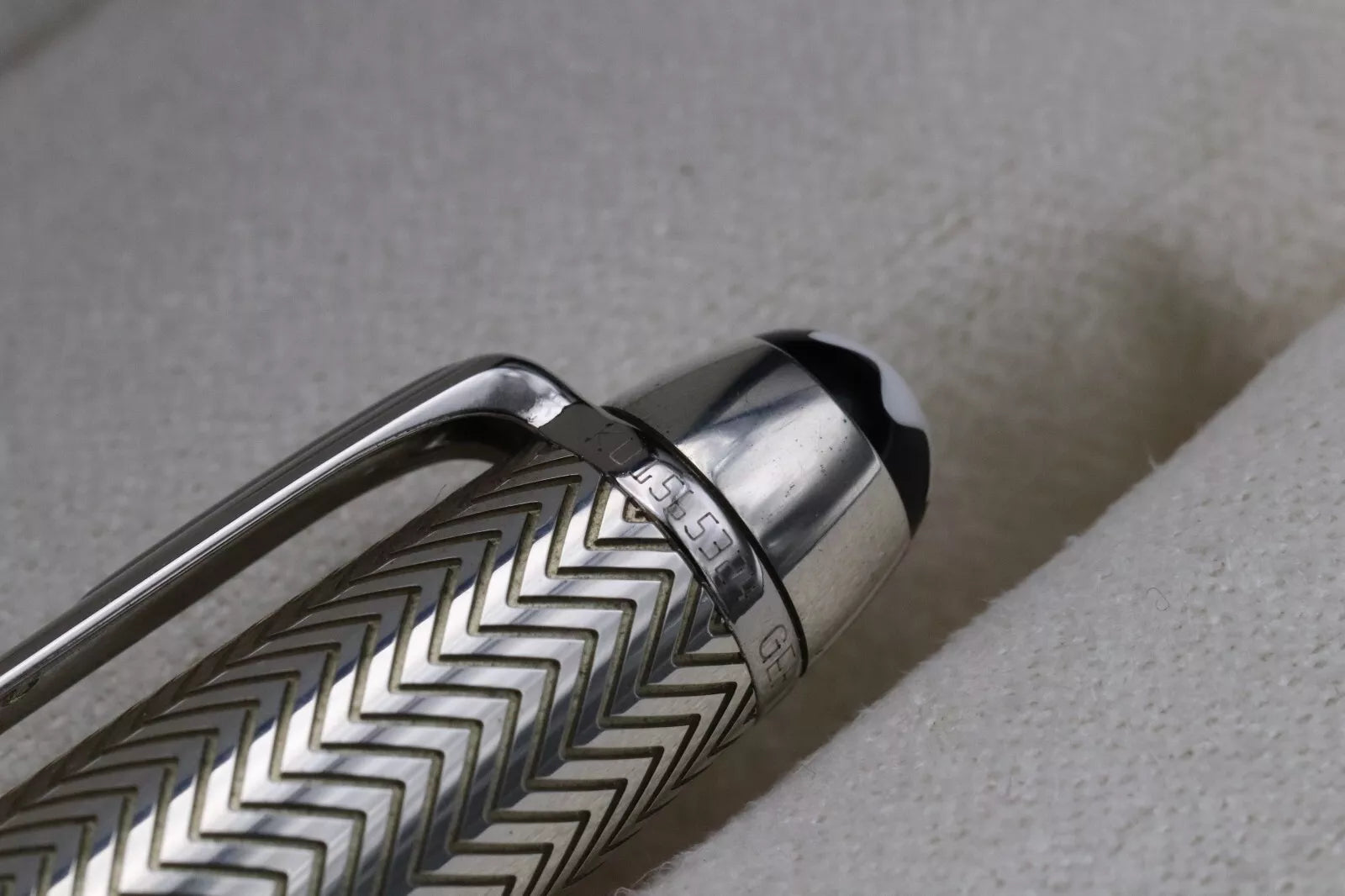 Montblanc Meisterstuck Classique Silver Barley Doue Rollerball Pen image 5