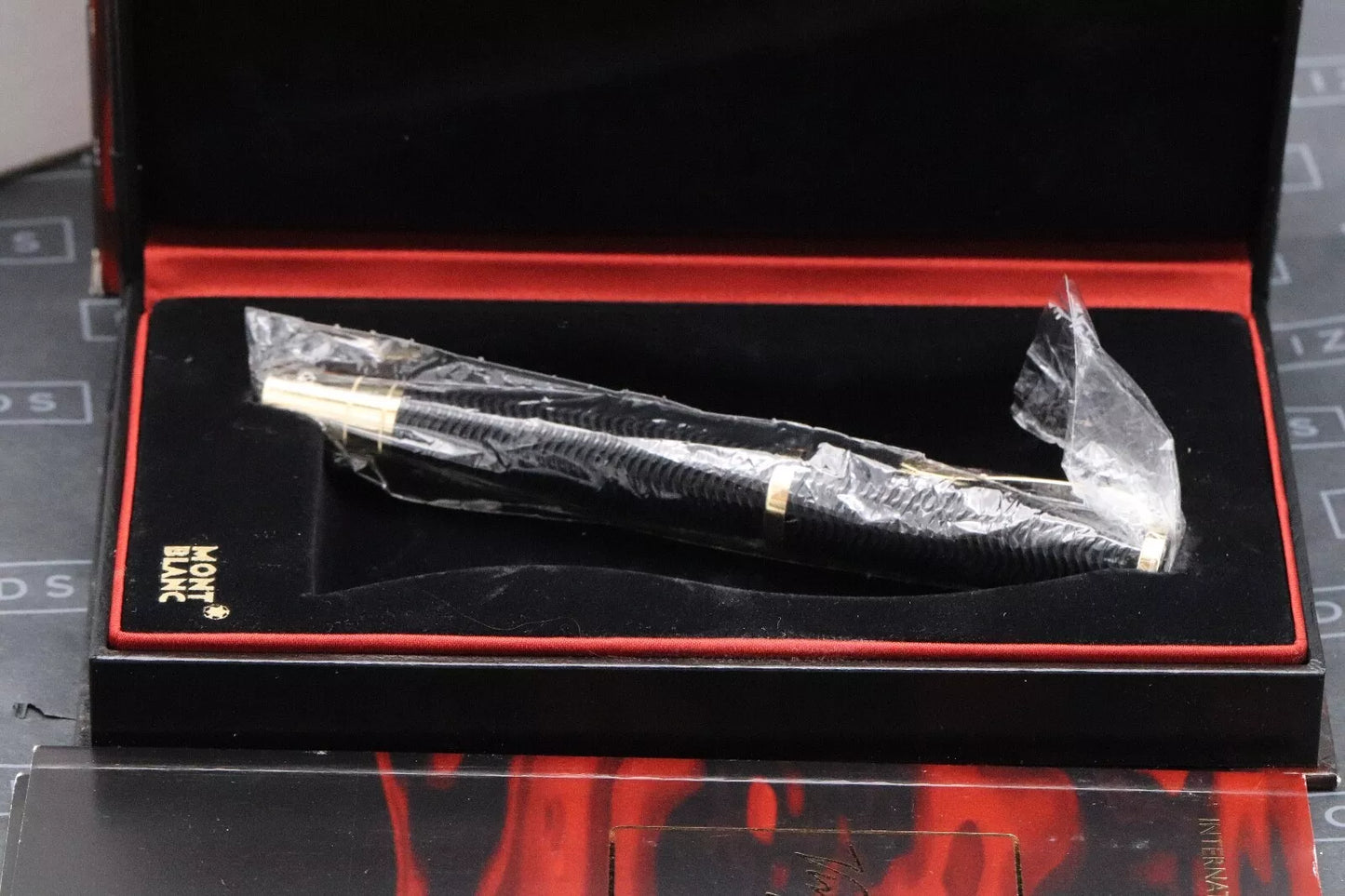 Montblanc Writers Edition Virginia Woolf Fountain Pen – NEVER INKED image 4