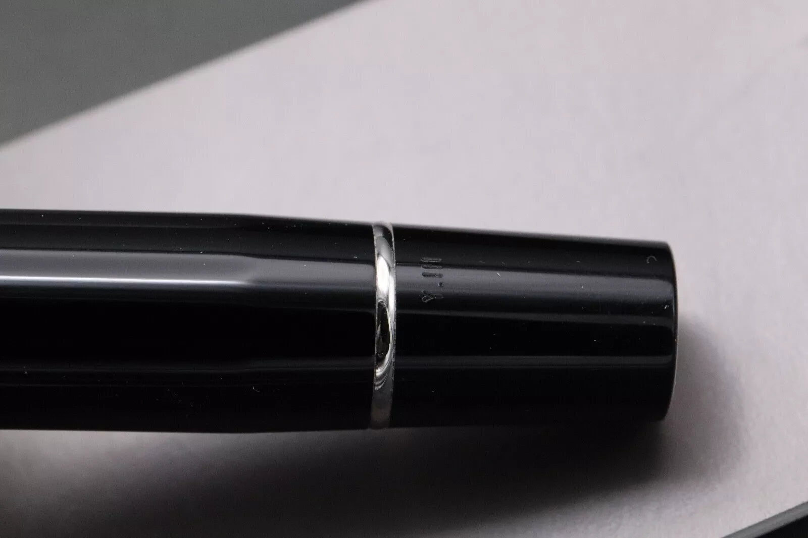 Parker Duofold Mini Black Fountain Pen image 6