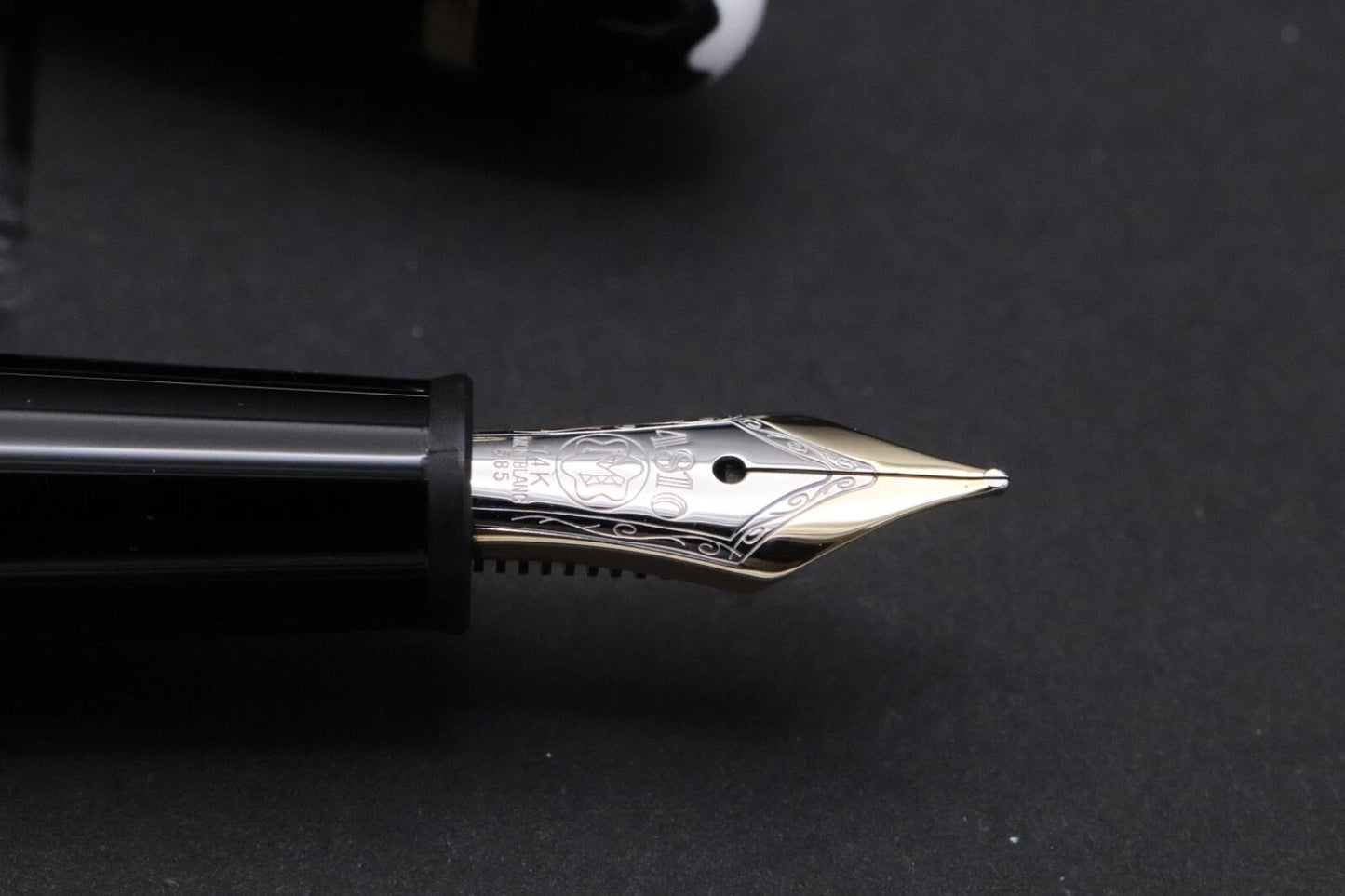 Montblanc Meisterstuck 145 Classique Gold Coated Fountain Pen image 5