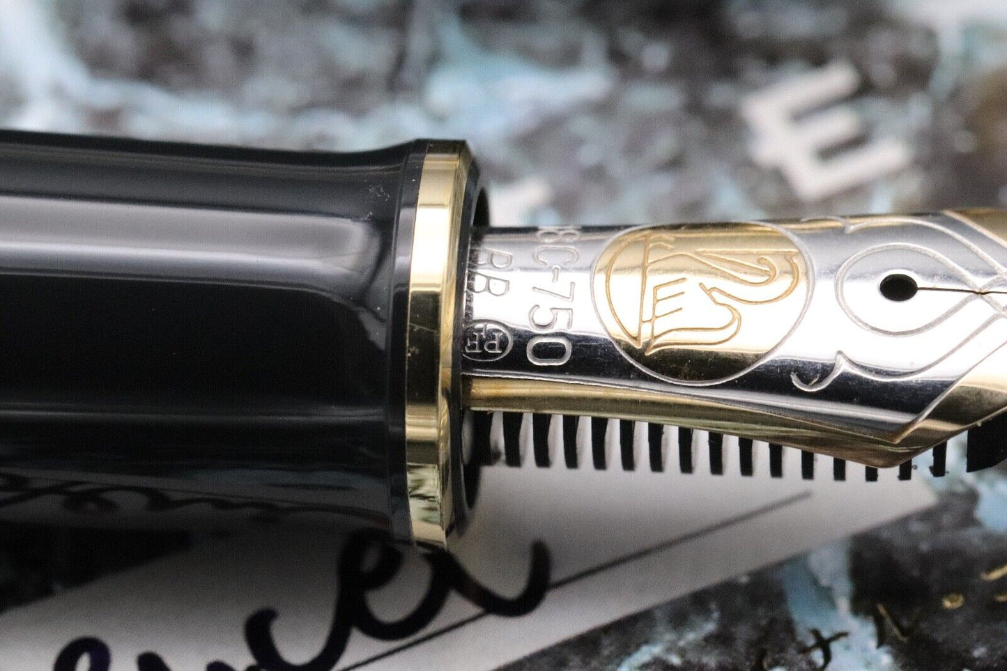 Pelikan Souveran M800 Wall Street LE Fountain Pen - UNUSED - BB PF Marking Nib image 3
