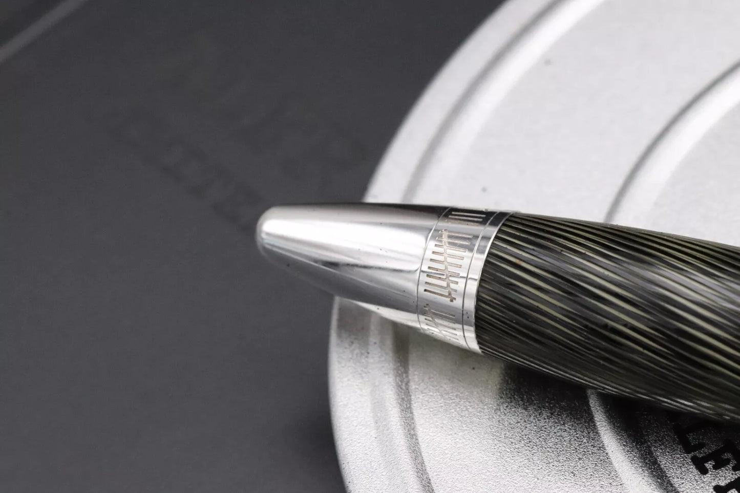Montblanc Great Characters Alfred Hitchcock 3000 LE Fountain Pen image 3