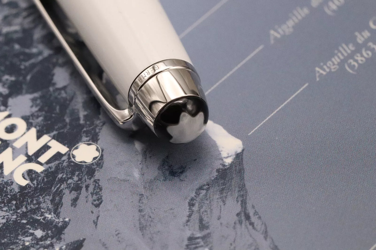 Montblanc Meisterstuck Classique Tribute to the Mont Blanc Fountain Pen image 8