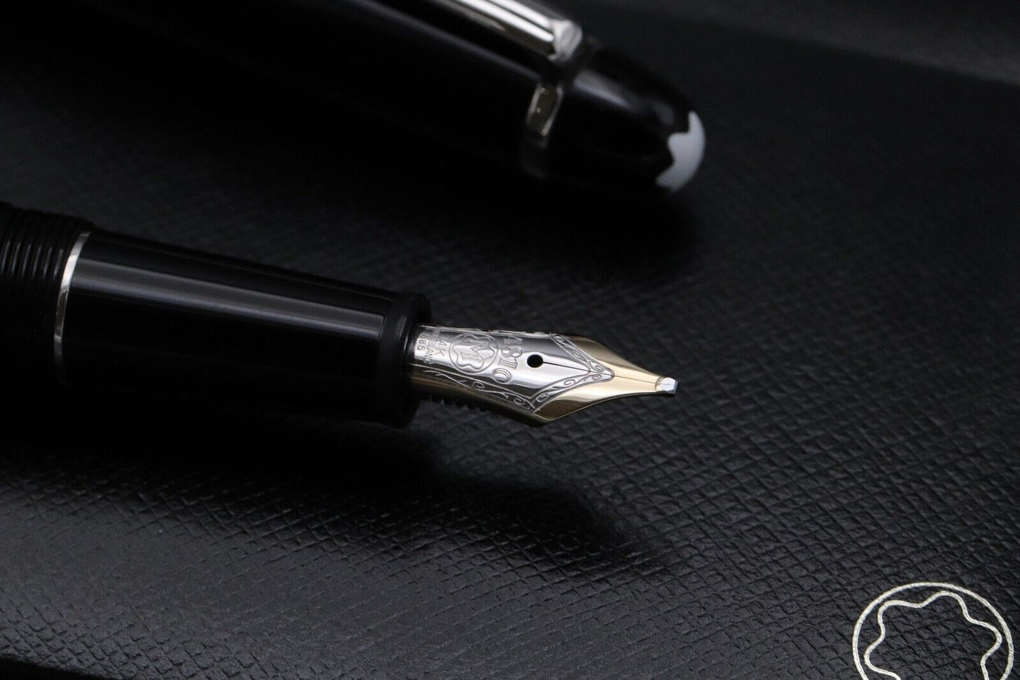 Montblanc Meisterstuck 145 Classique Platinum Coated Fountain Pen - BB Nib image 2
